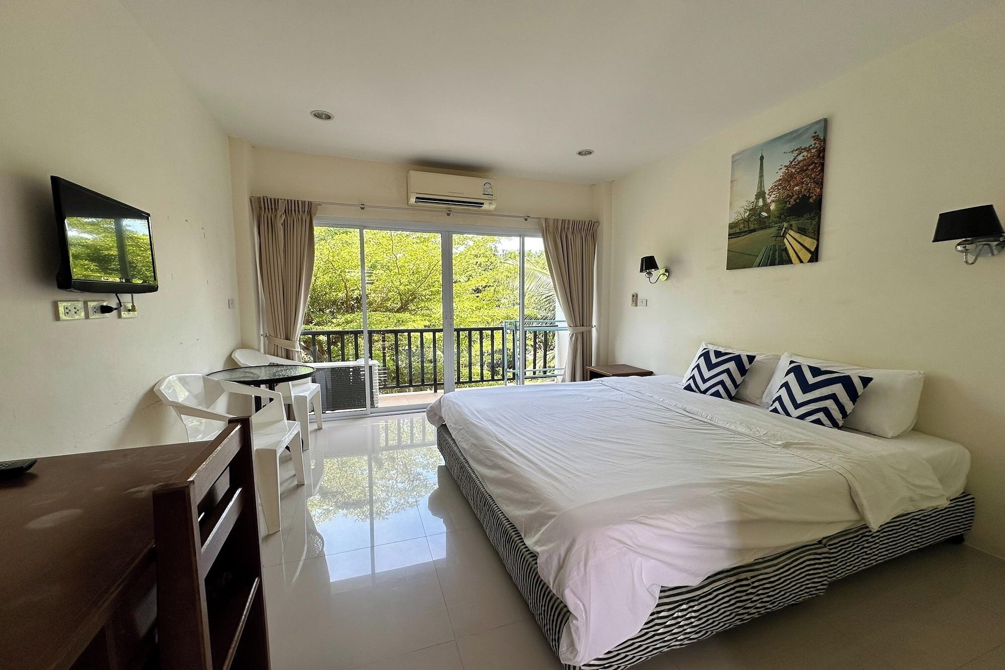 Varios Choengmon Residence