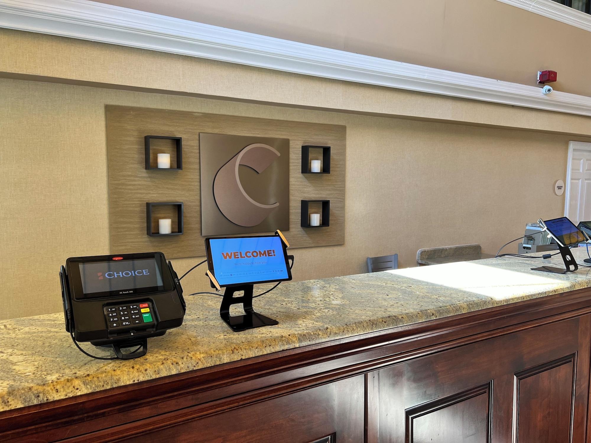 Vista Lobby Comfort Inn Springfield