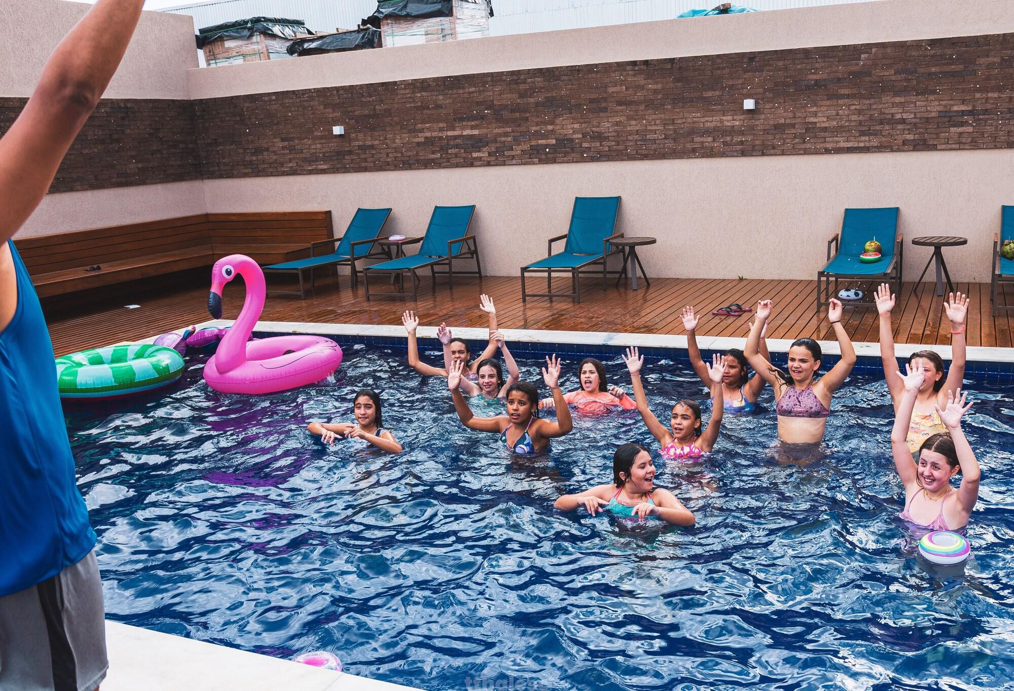 Vista Piscina Hotel Estilo de Minas