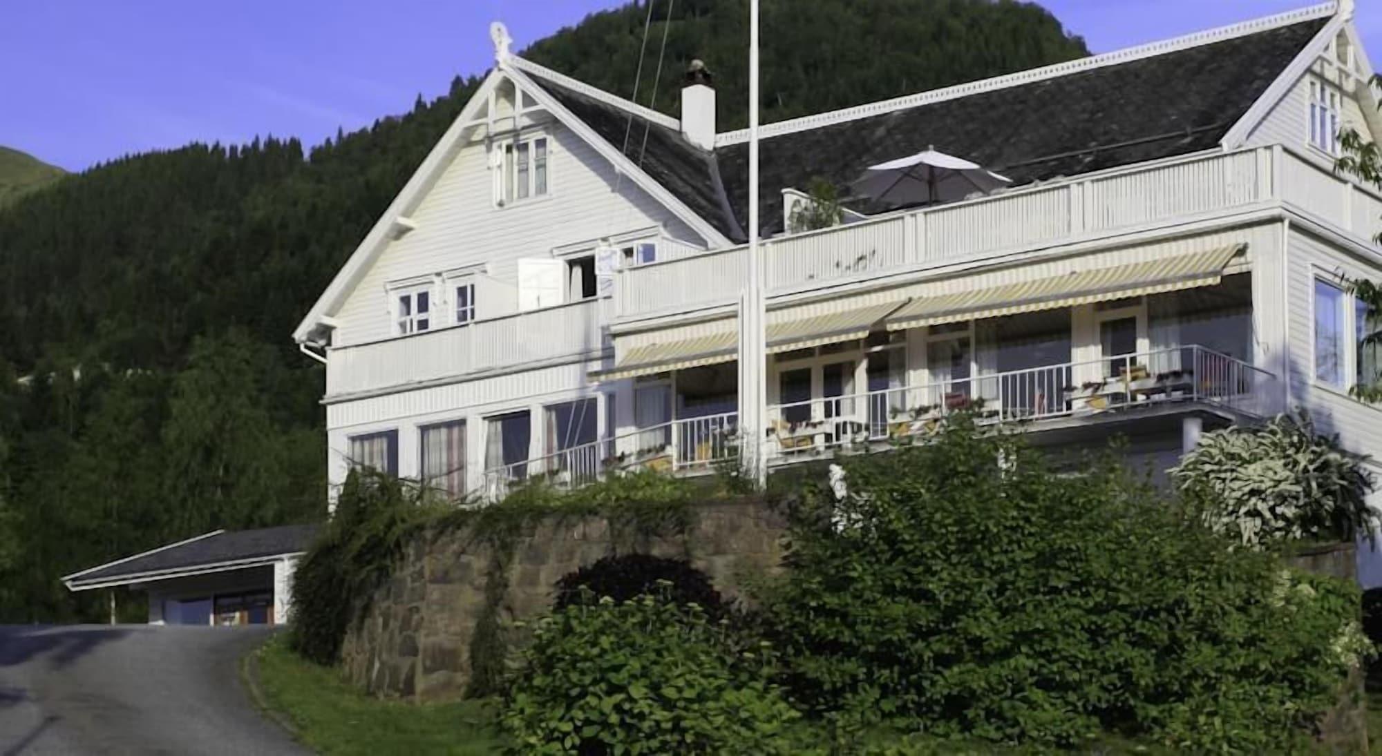 Varios Kringsjå Hotell