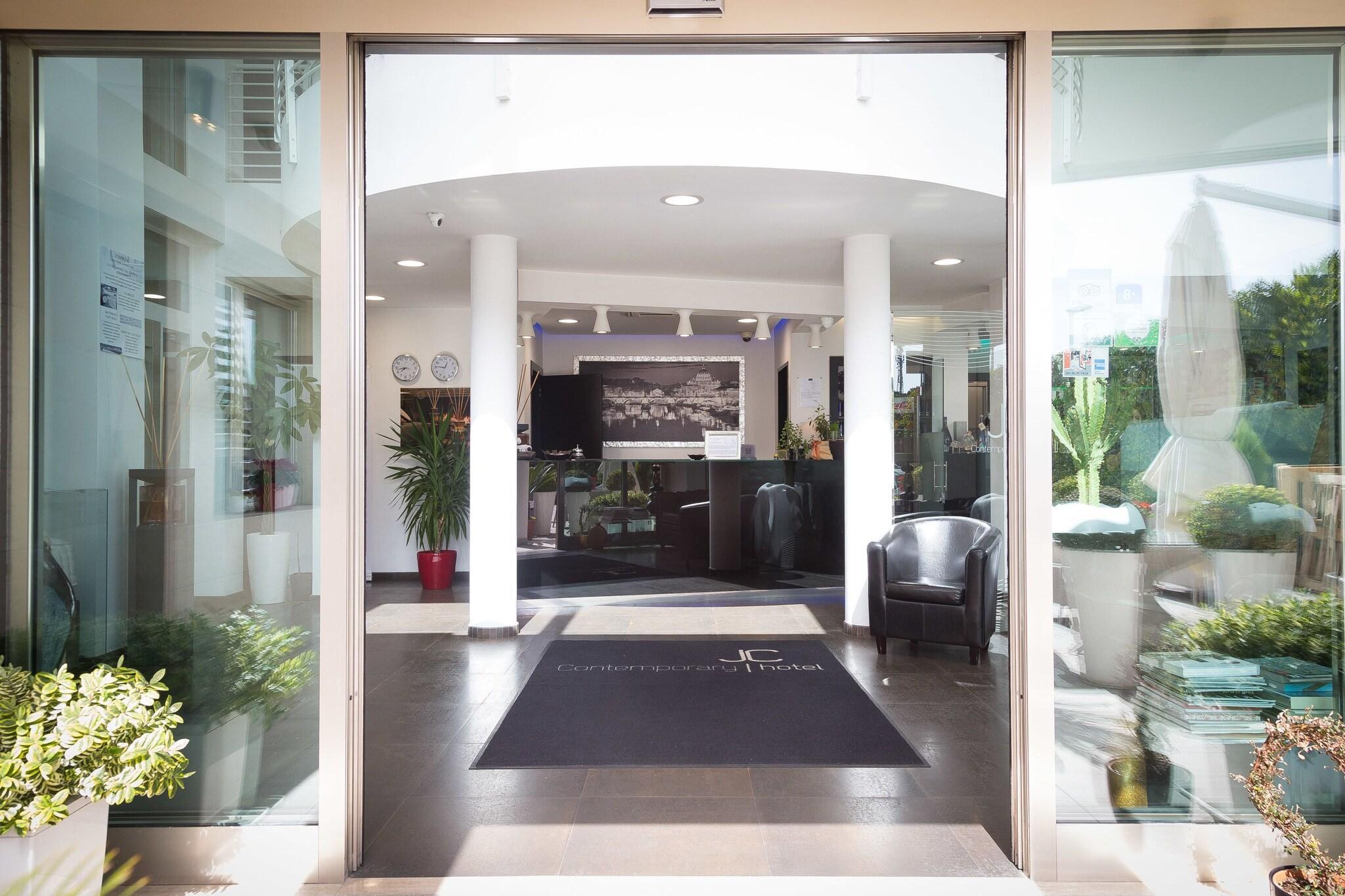 Vista Lobby JC Hotel