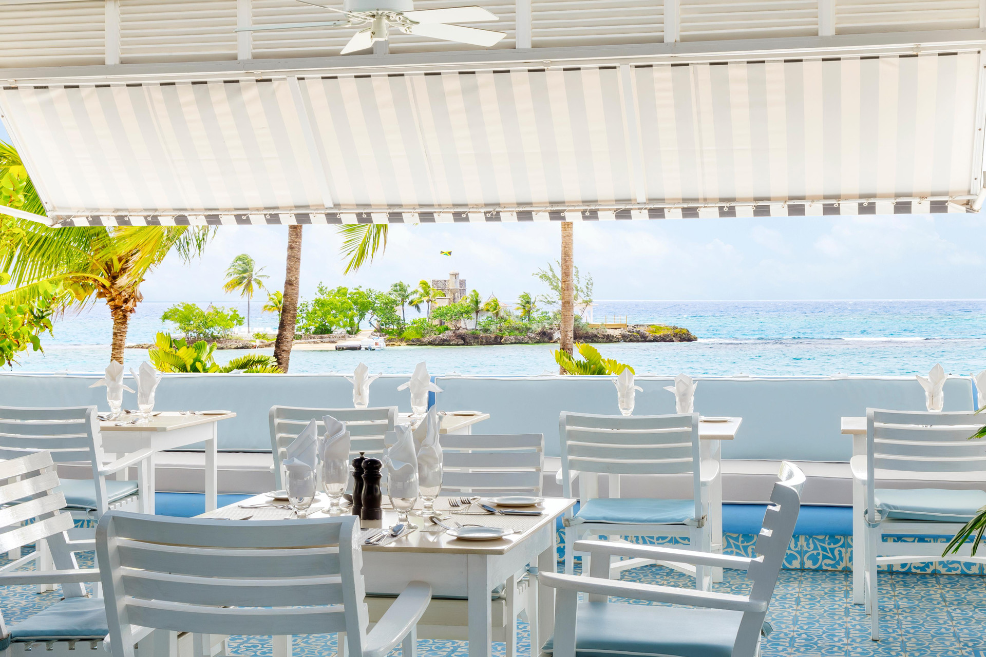 Restaurant Couples Tower Isle All Inclusive