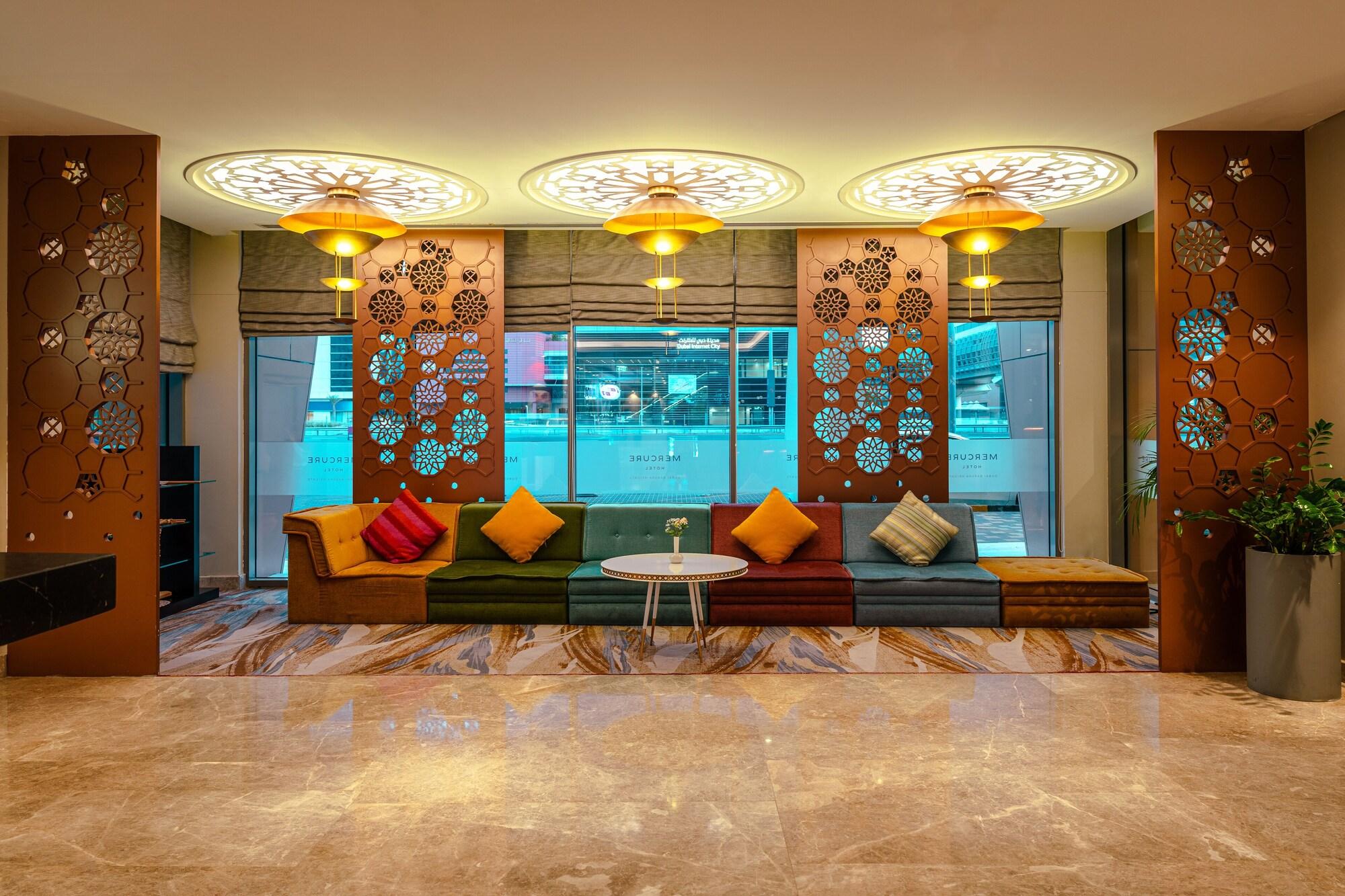 Vista Lobby Mercure Dubai Barsha Heights Hotel Suites And Apartments