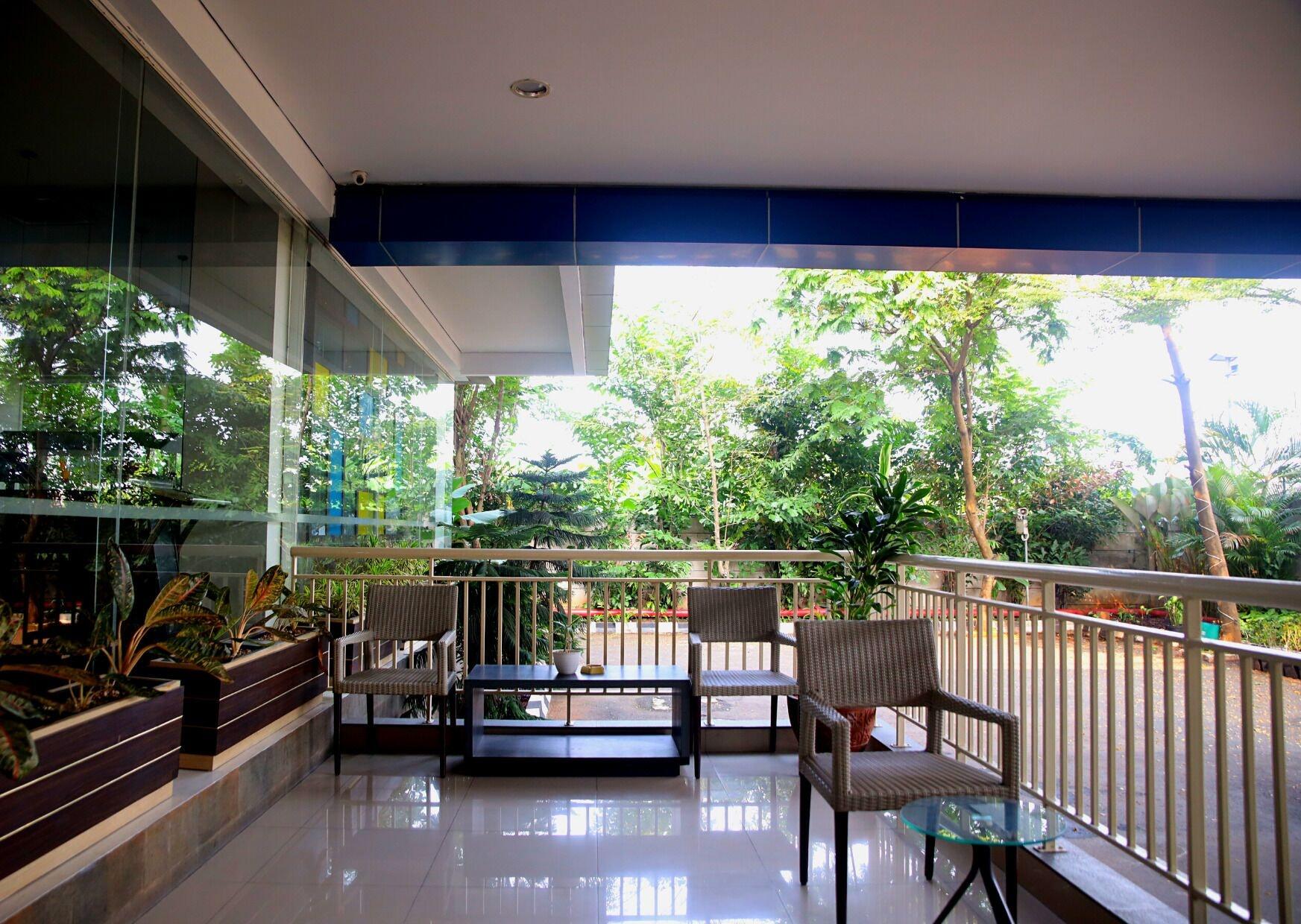 Vista Exterior Days Hotel & Suites by Wyndham Jakarta Airport