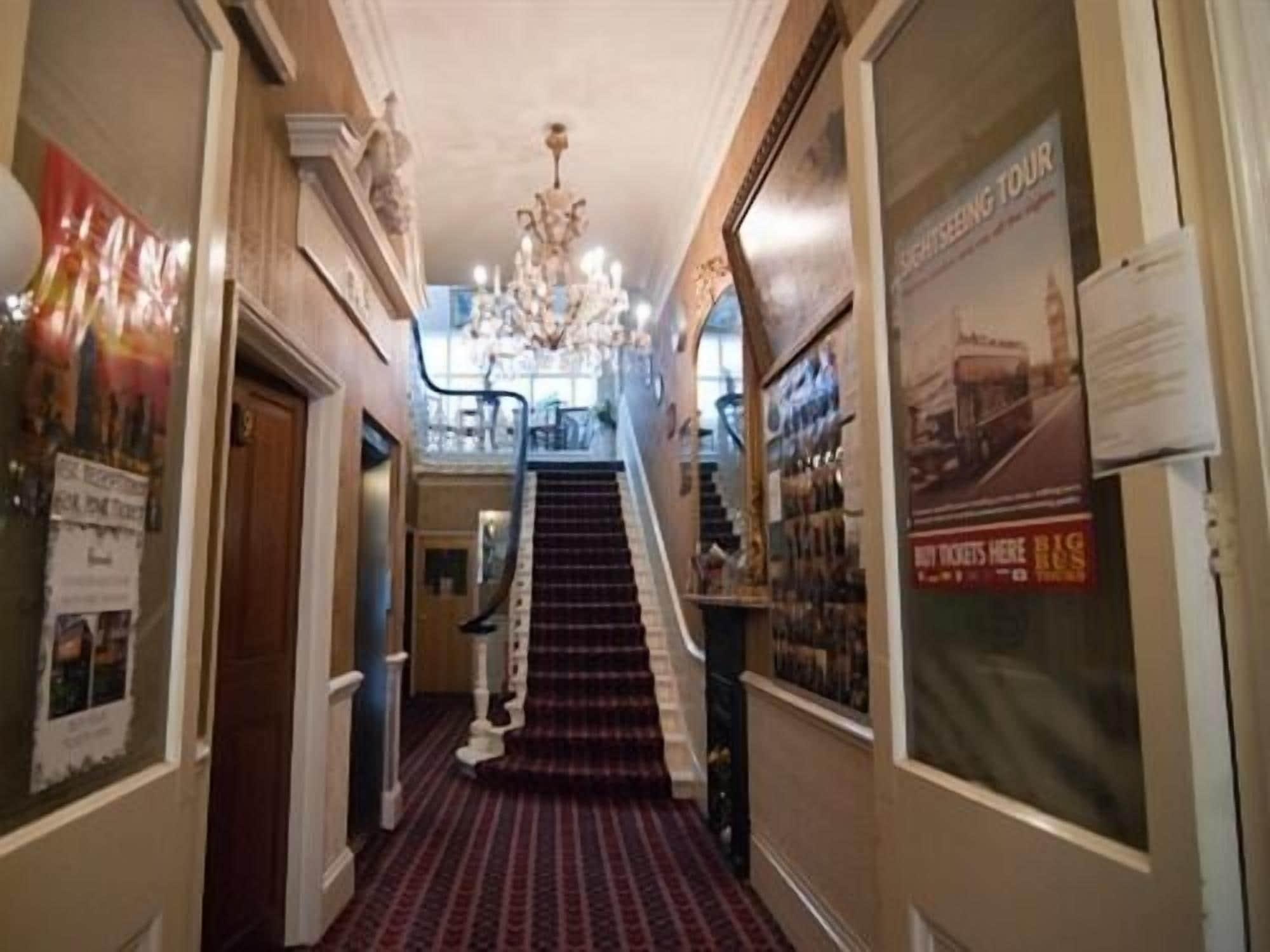 Vista Lobby St Simeon