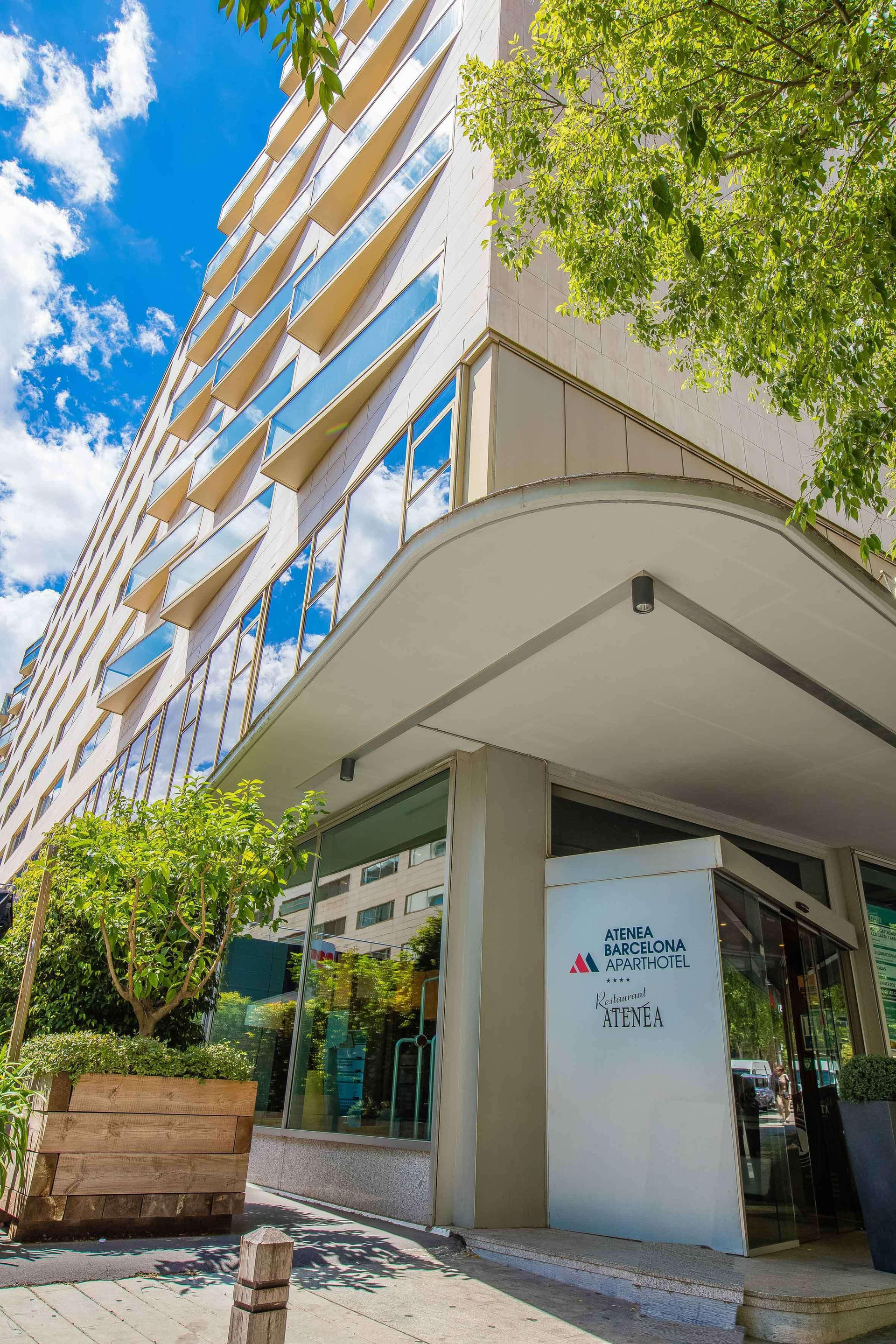 Vista Exterior Aparthotel Atenea Barcelona
