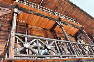 Alojamiento - The Alpina Lodge