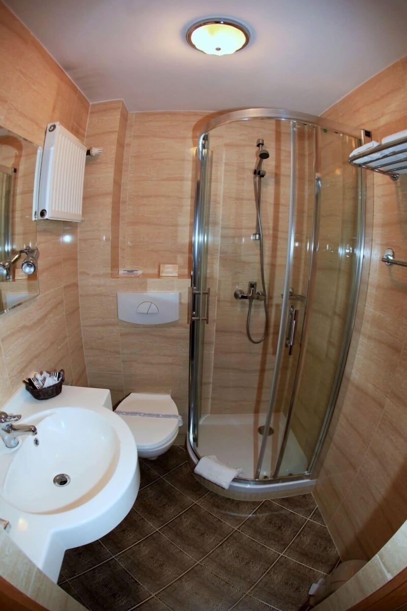 Equipamiento de Habitación West Hotel