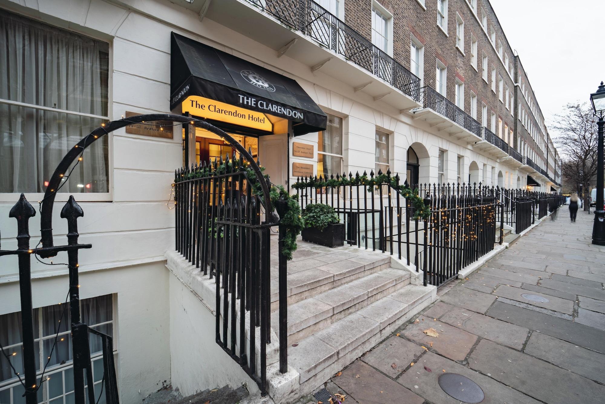Vista Exterior Grange Clarendon