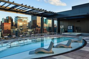 Alojamiento - The Rally Hotel at McGregor Square