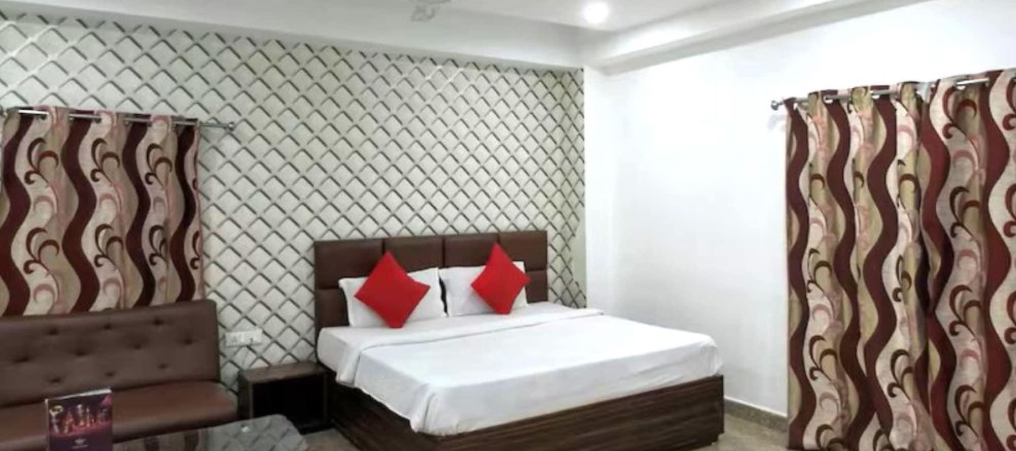 Varios Hotel Paras Una