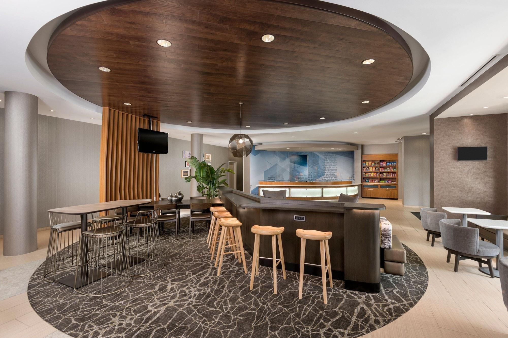 Vista Lobby SpringHill Suites by Marriott Lafayette South at River Ranch