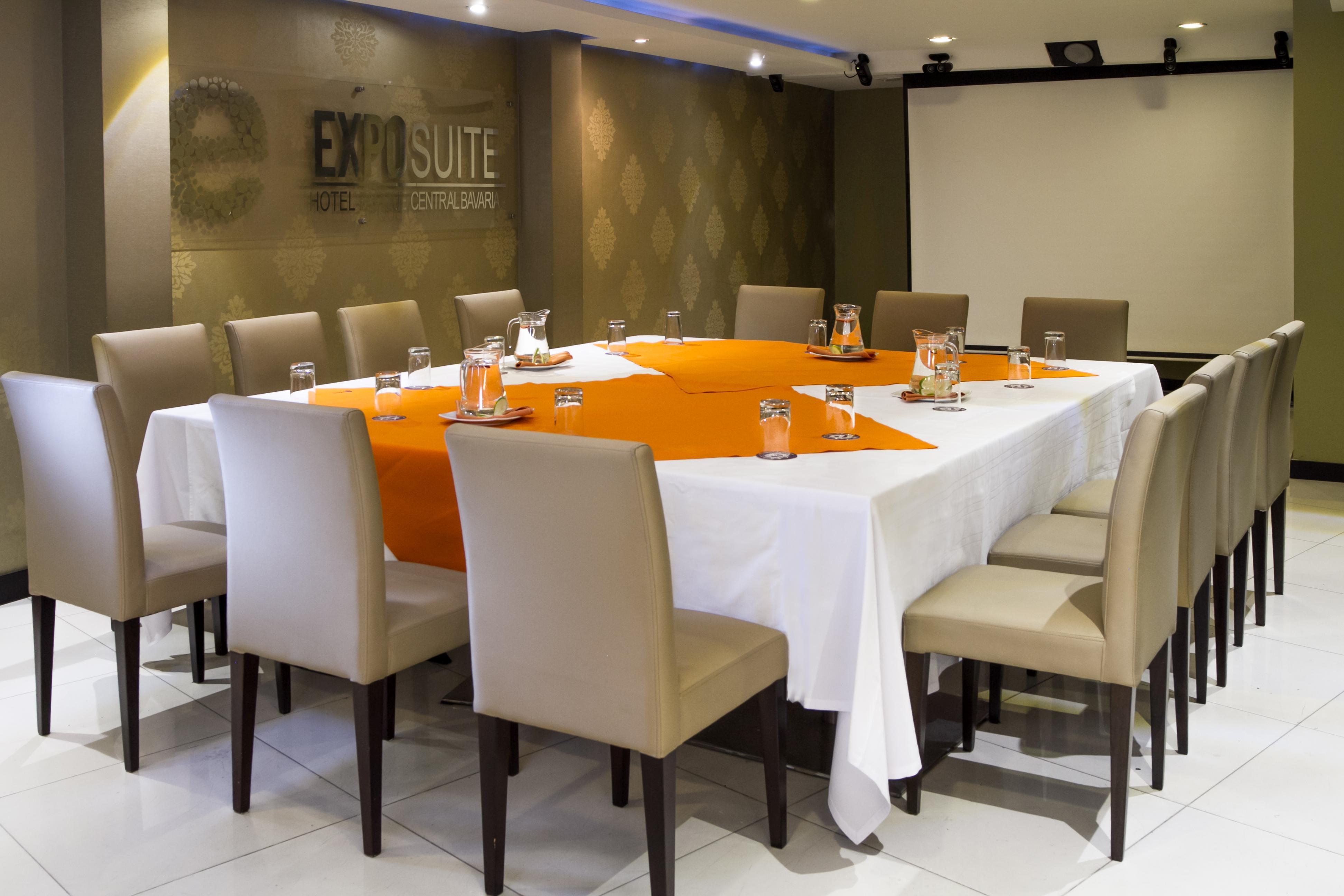 Sala de Reuniones Hotel City Bog Expo Museo