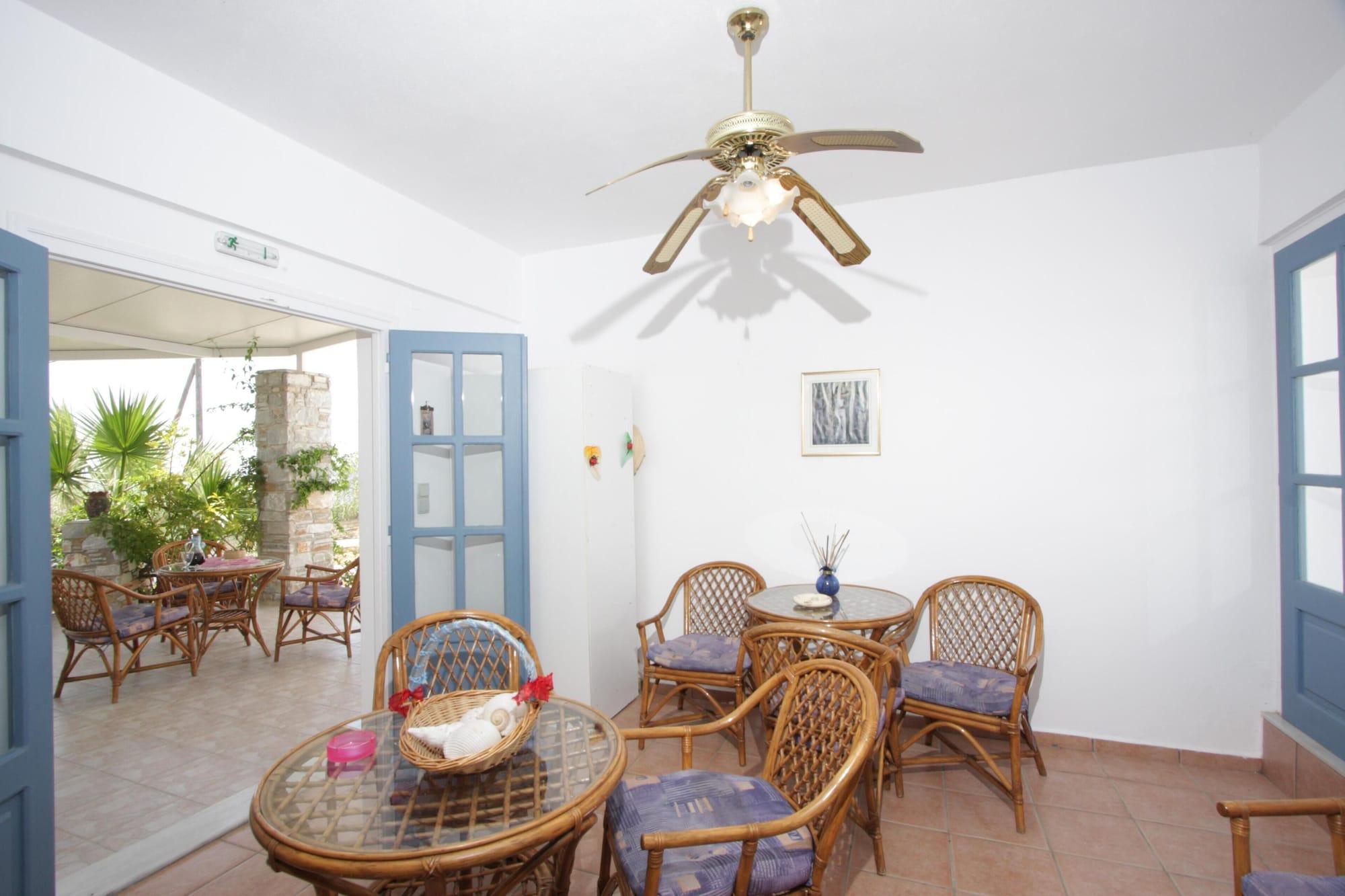 Vista Lobby Manos Syros