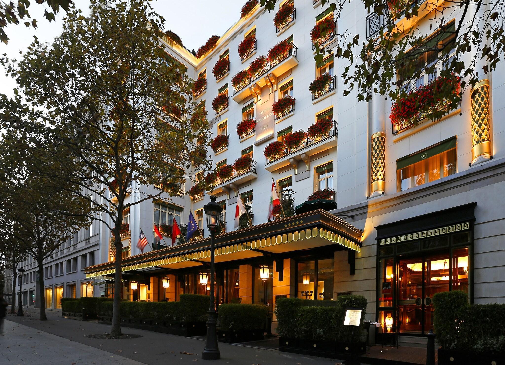 Vista Exterior Hotel Napoleon