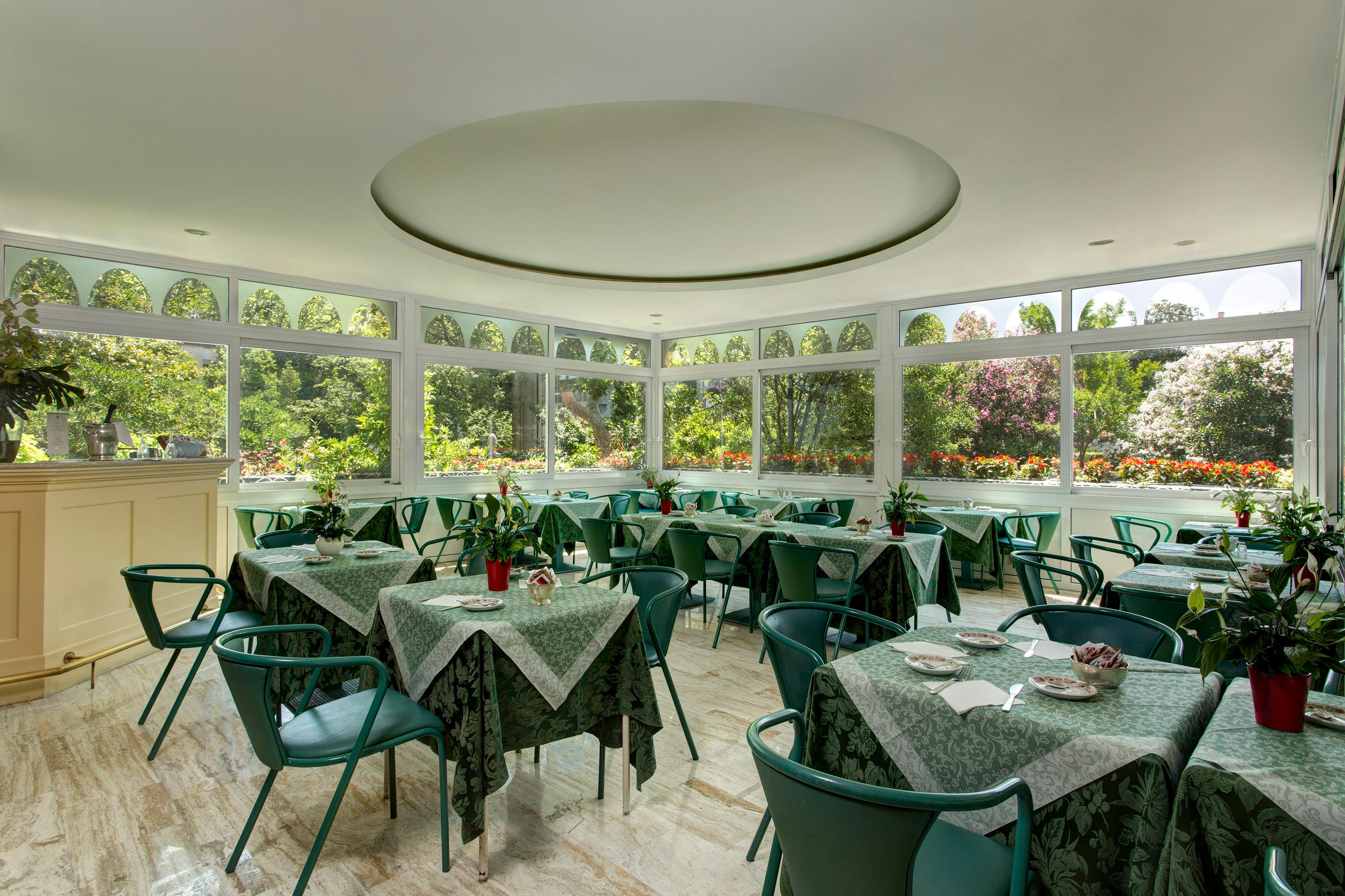 Varios Hotel Biasutti