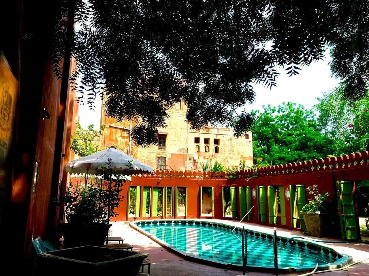 Vista Exterior Hotel Bhairon Vilas