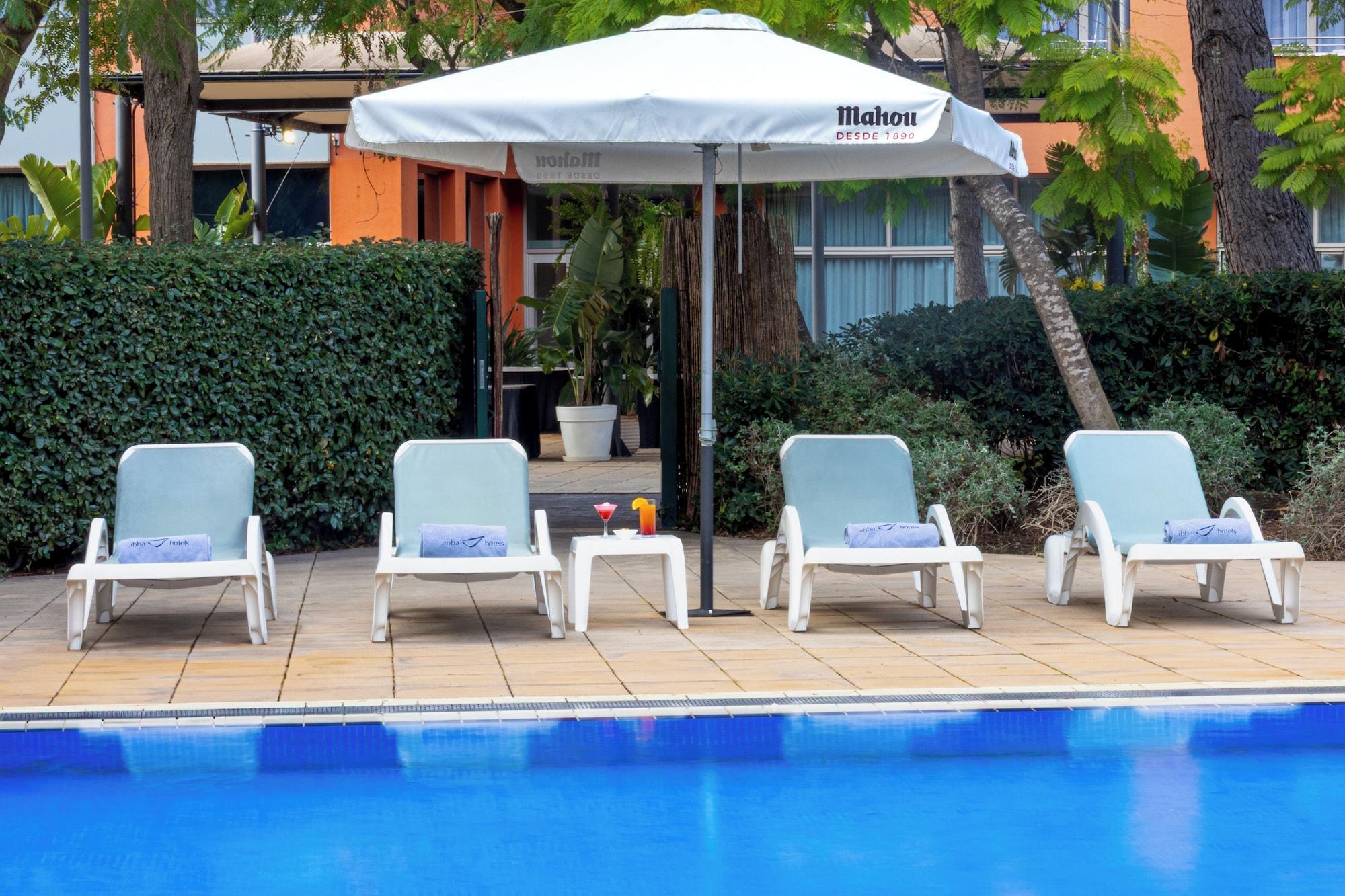 Vista Piscina Abba Garden