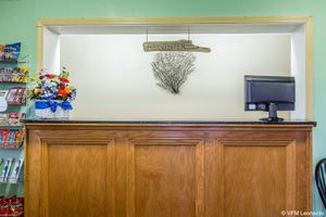 undefined - Econo Lodge Newport