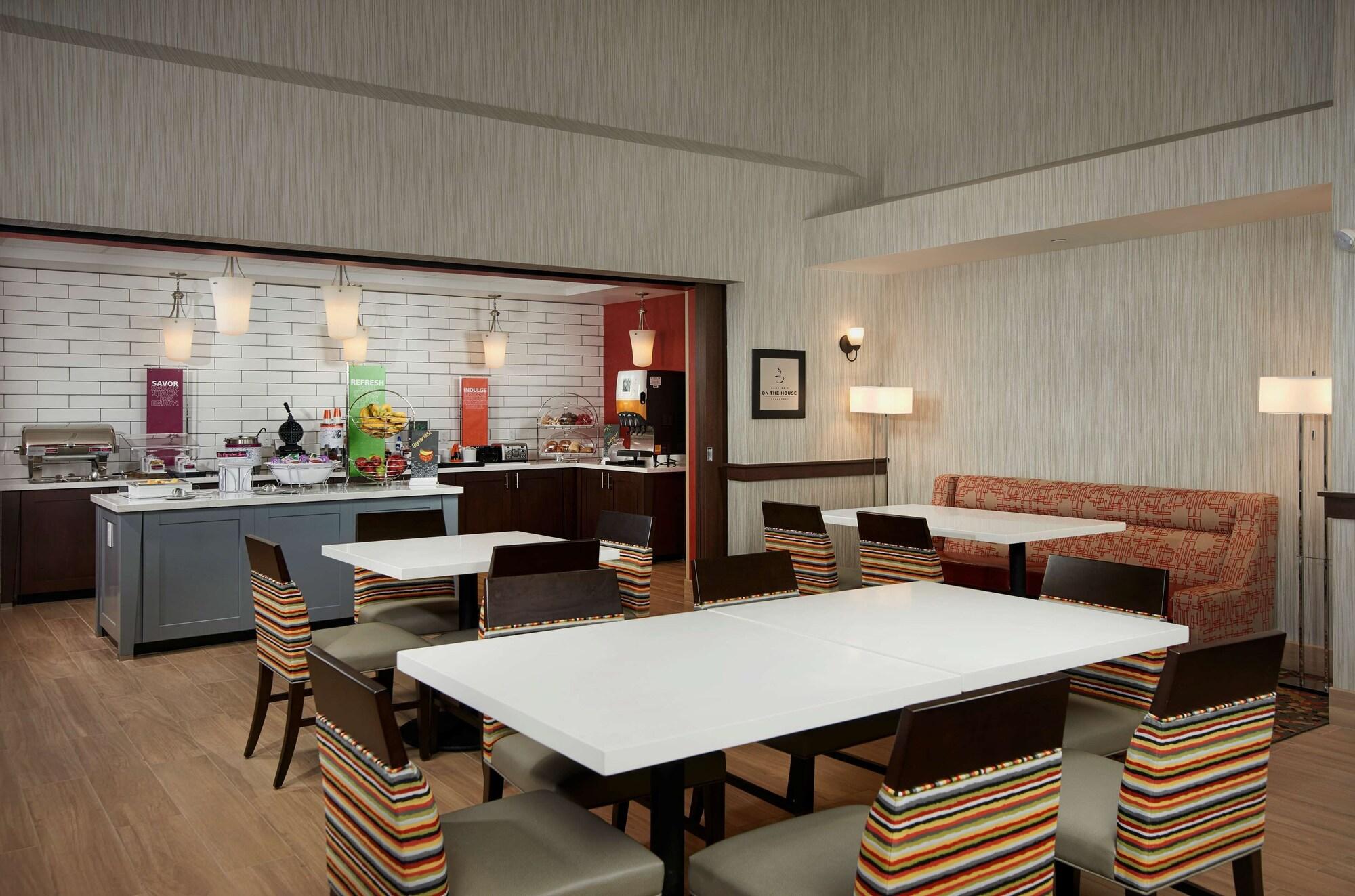 Restaurant Hampton Inn & Suites Phoenix/Scottsdale on Shea Boulevard