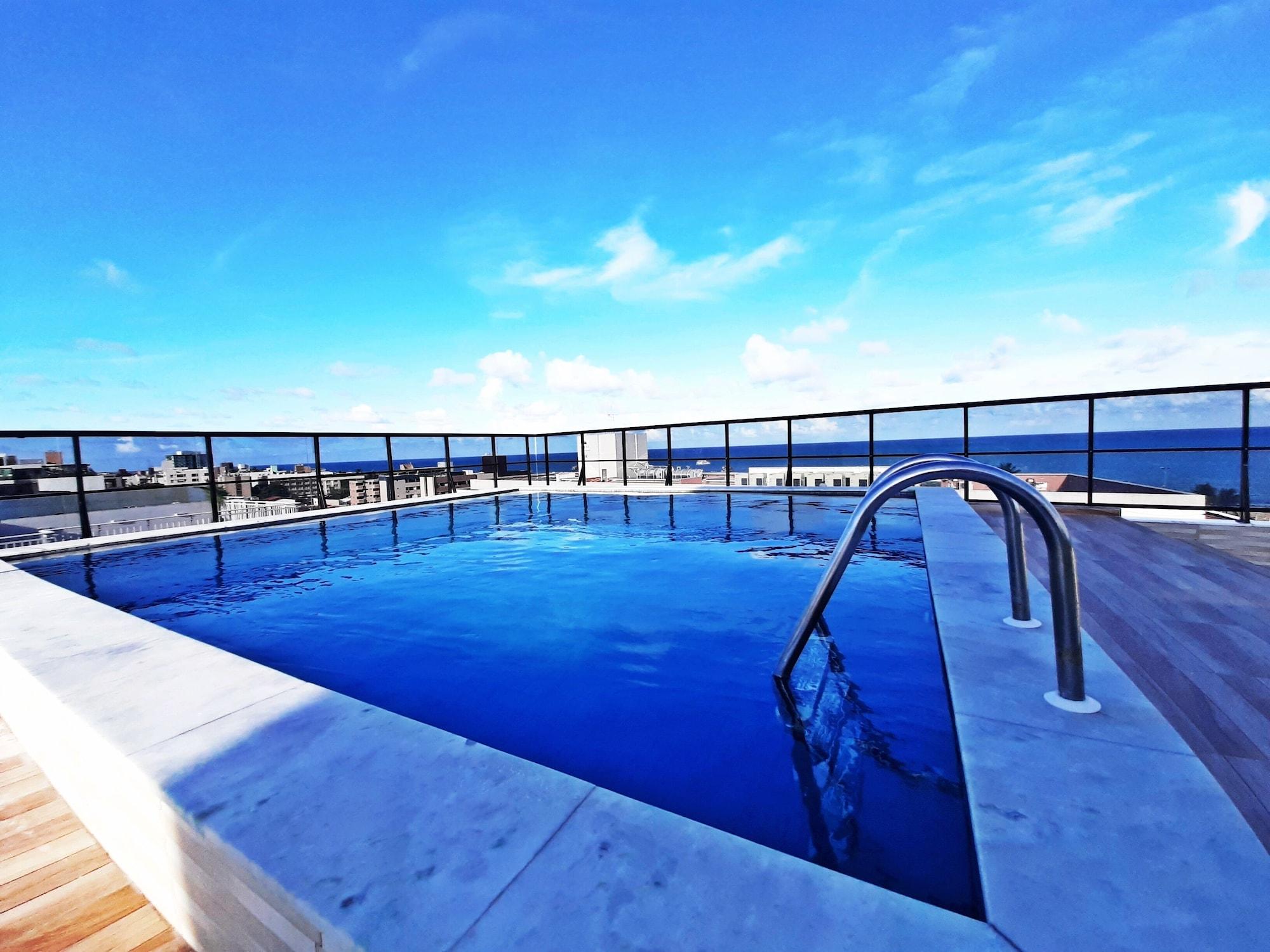 Vista Piscina Atlântico Tambaú Home Service