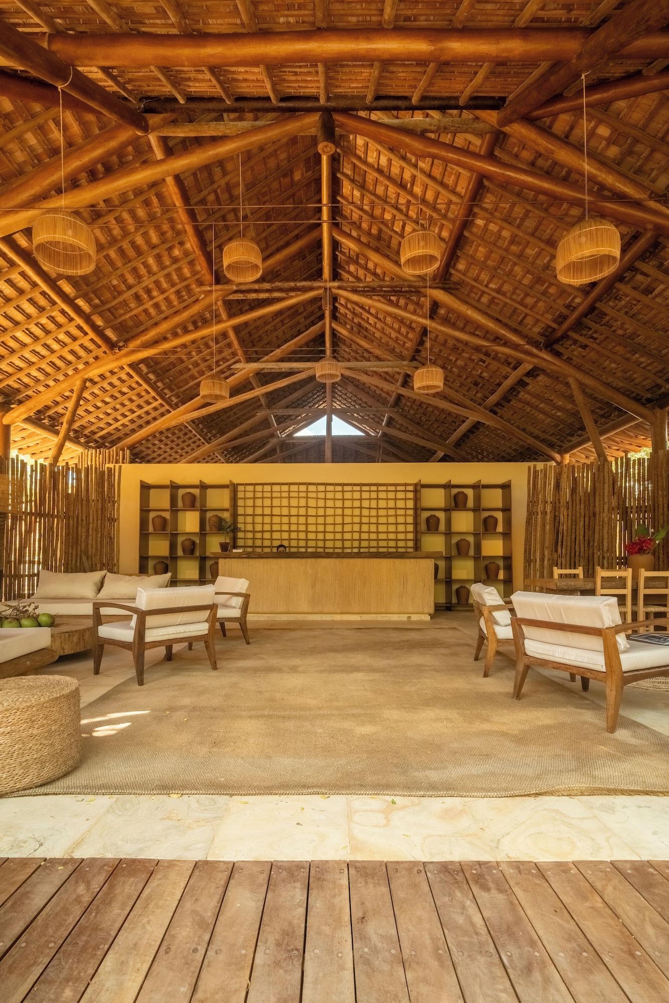 Vista Lobby Villa Tapi