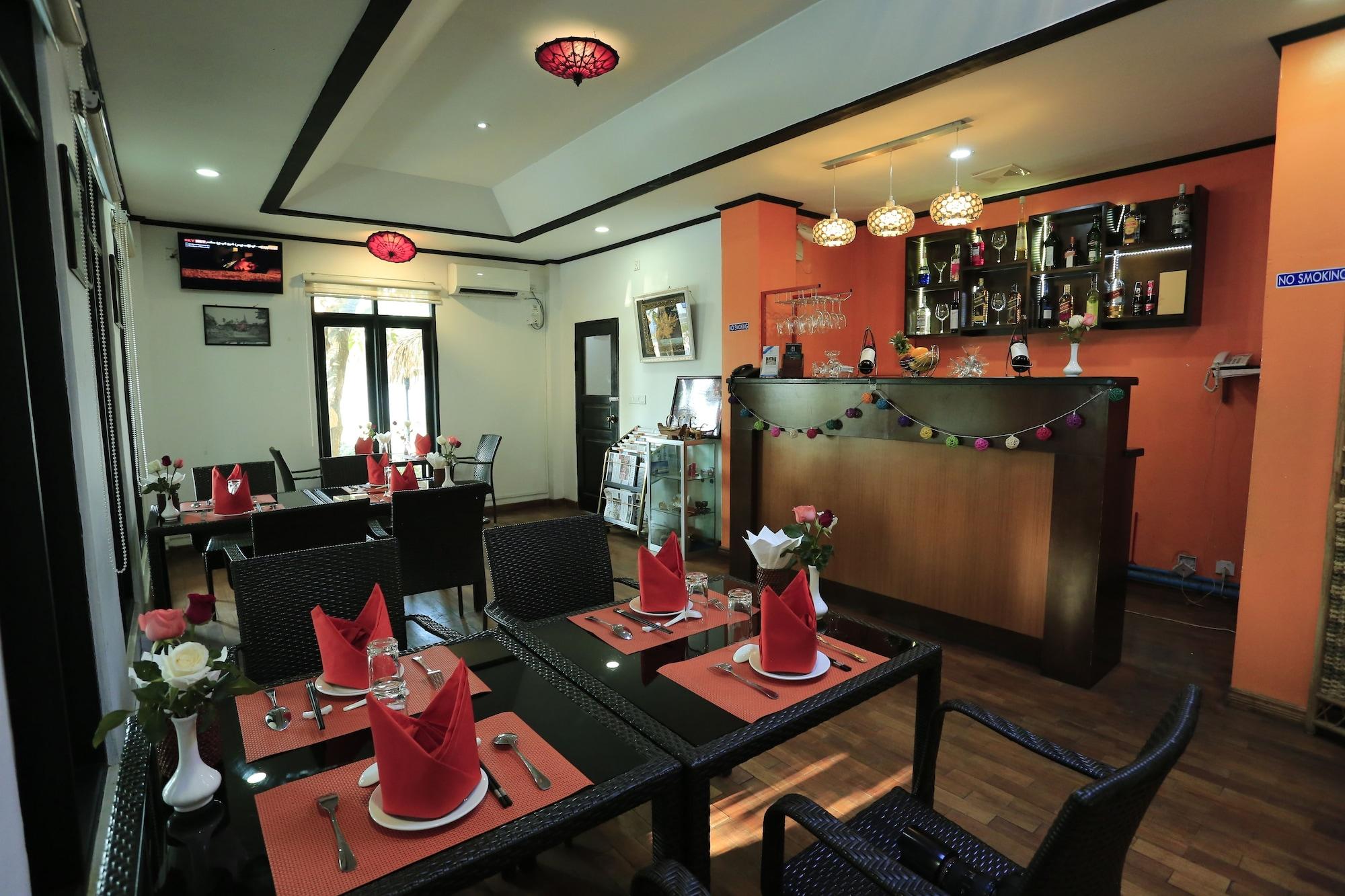 Restaurant WH Hotel Thanlyin
