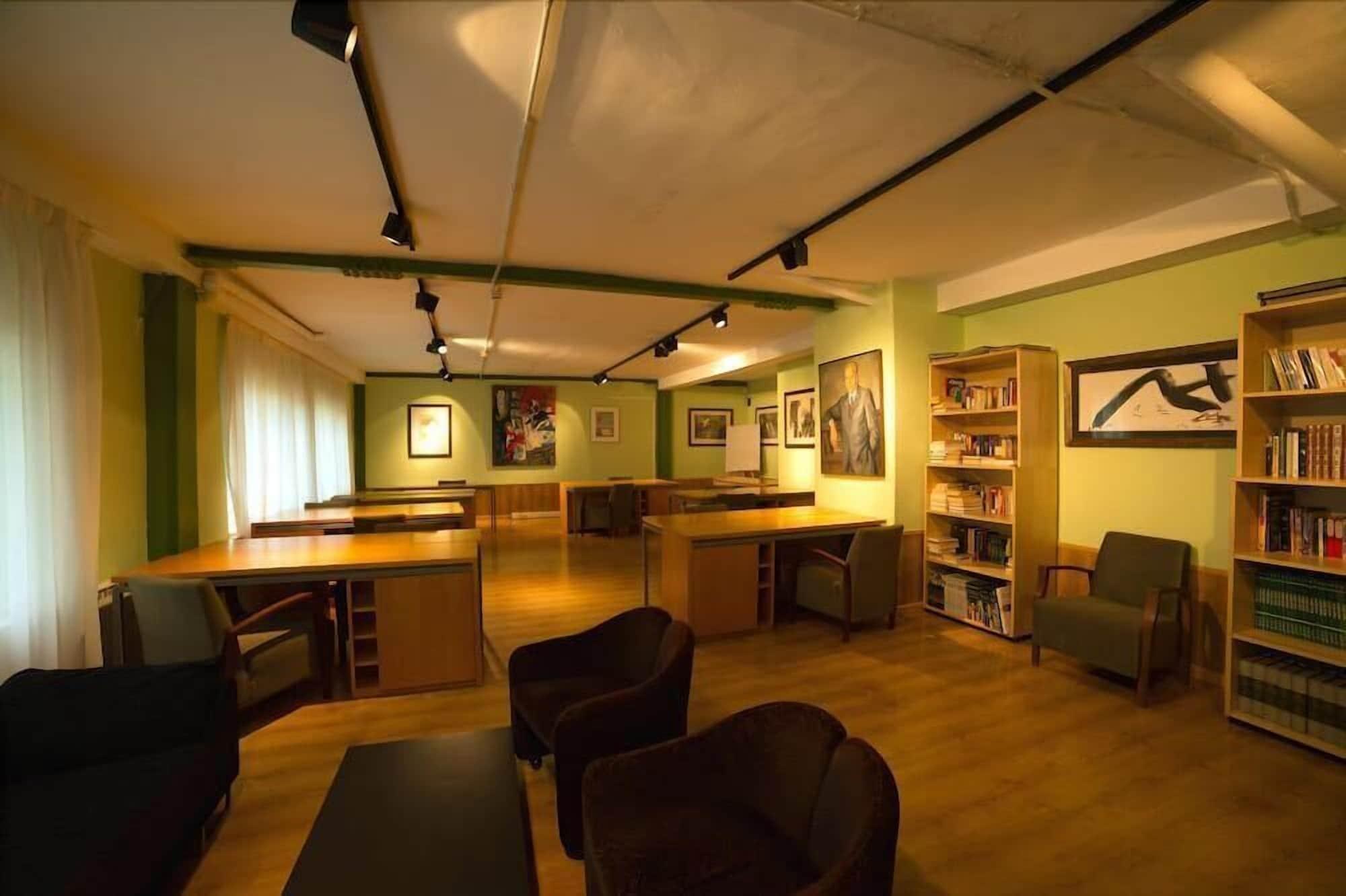 Vista Lobby Alp Hotel Masella