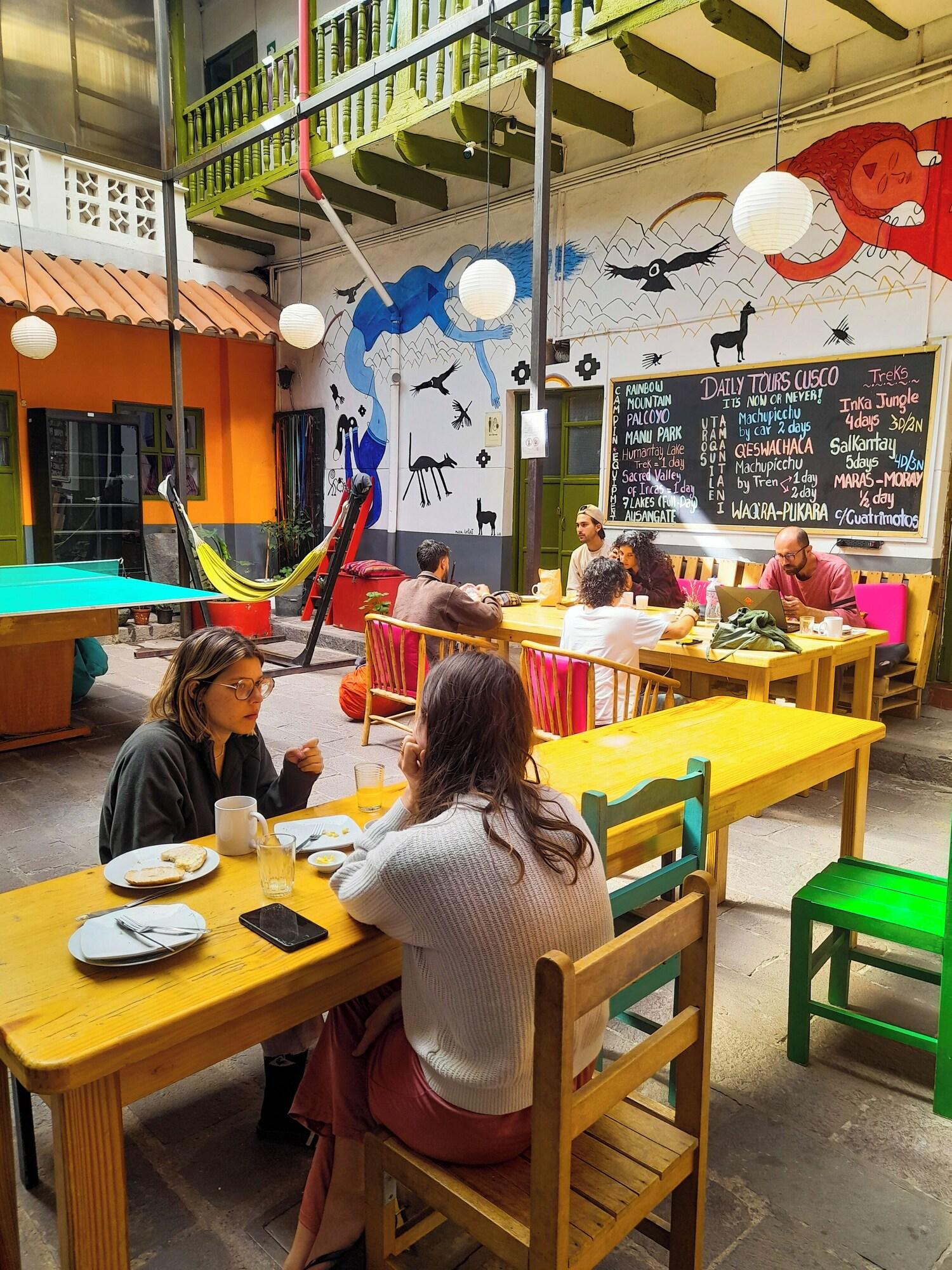 Equipamiento de Habitación Dragonfly Hostels Cusco