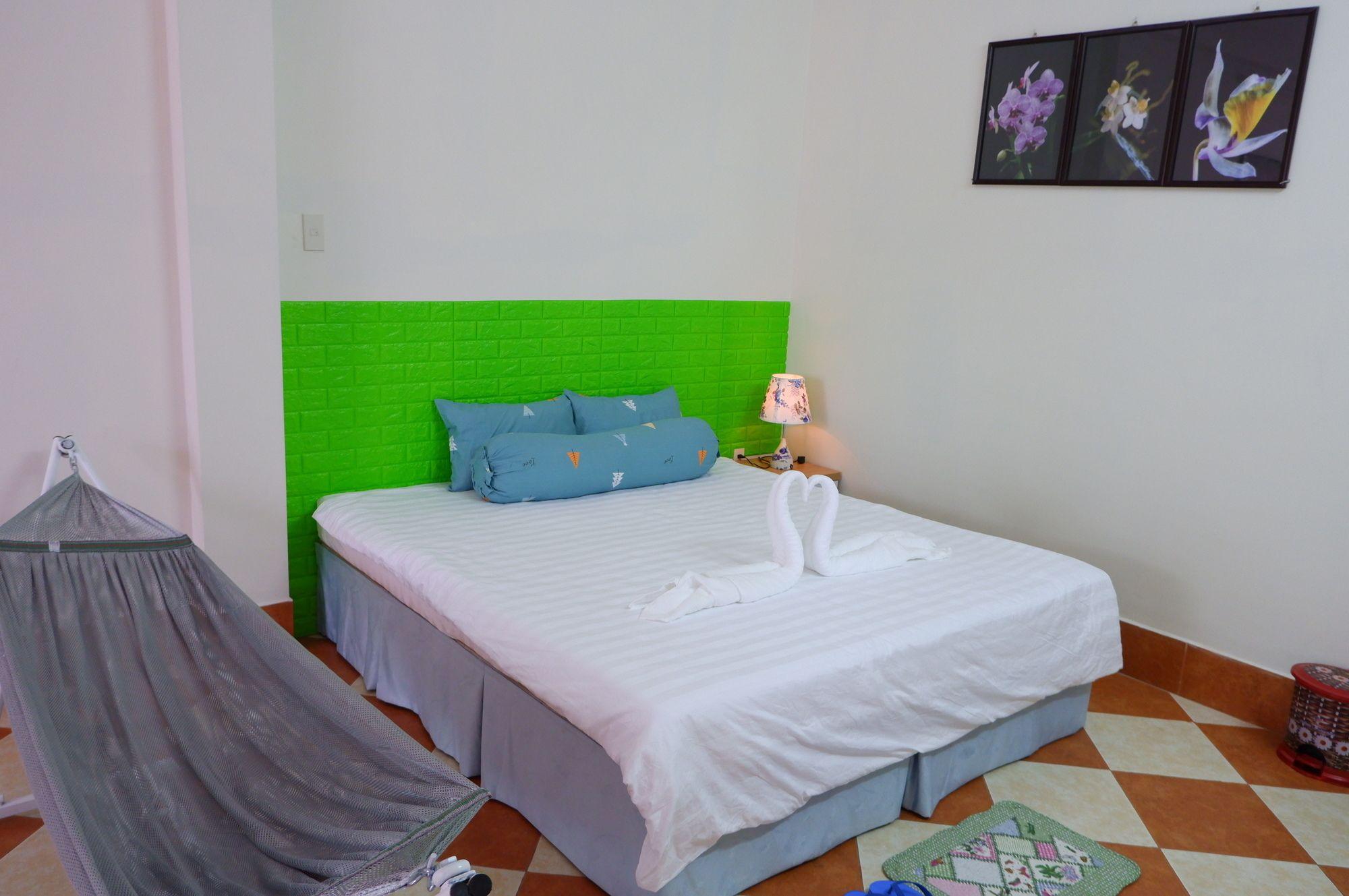 Varios Winter Spring Home & Tourist - Hostel