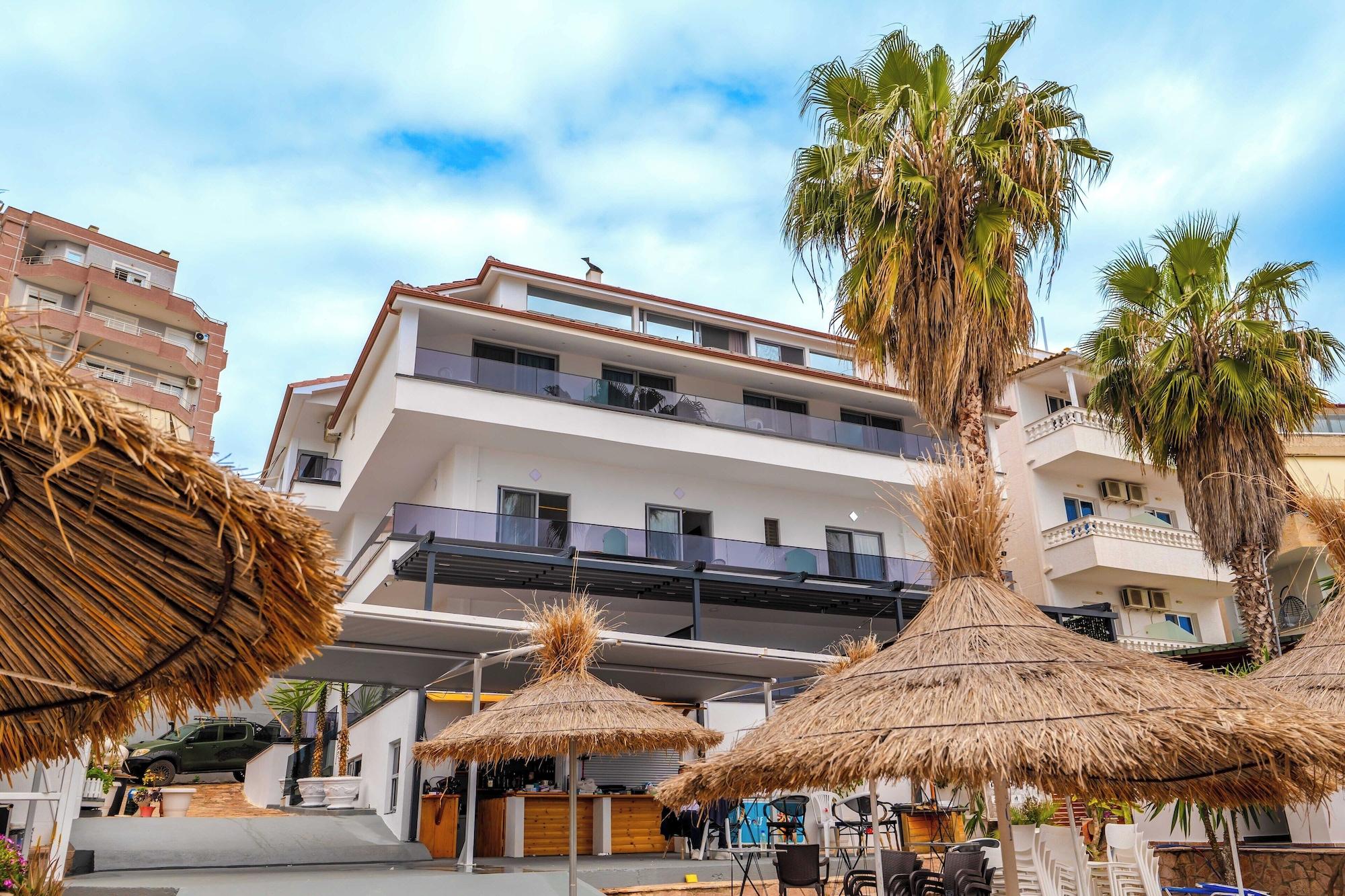 Varios Vila Era Beach