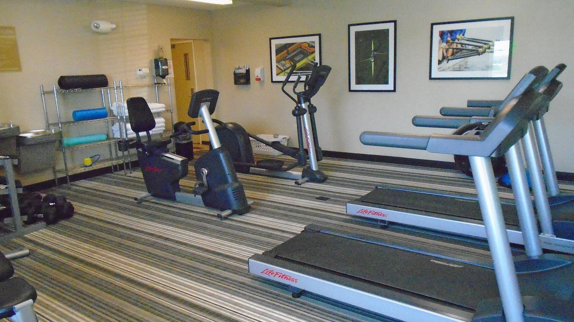 Gimnasio Candlewood Suites Sidney by IHG