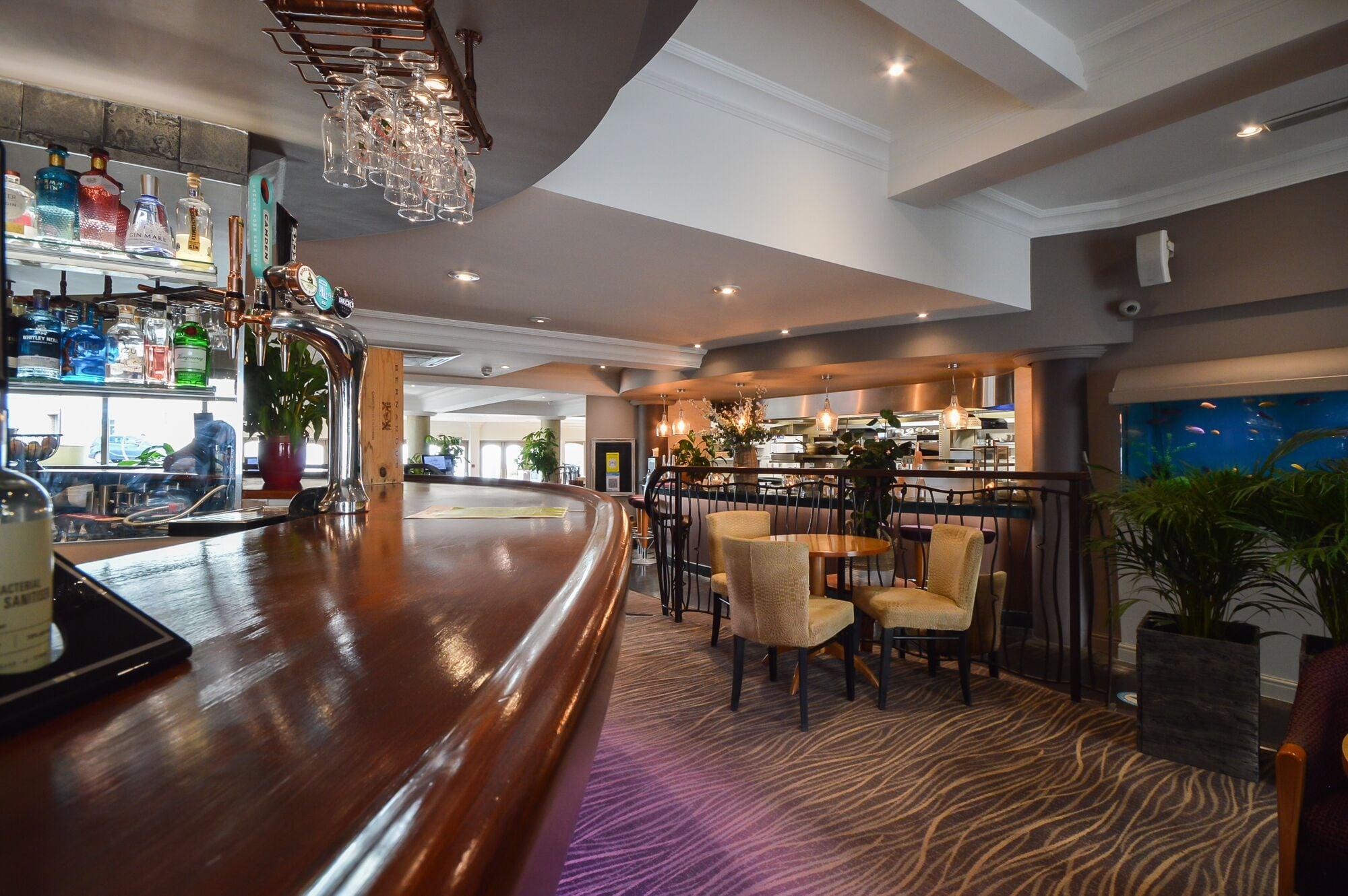 Bar/Salón Pebble Beach
