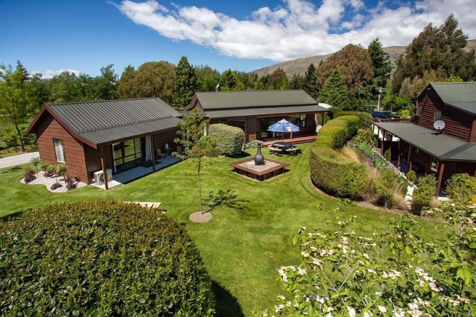 Varios Alpine View Lodge