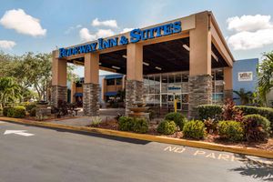 Hospedagens - Rodeway Inn & Suites Fort Lauderdale Airport & Cruise Port