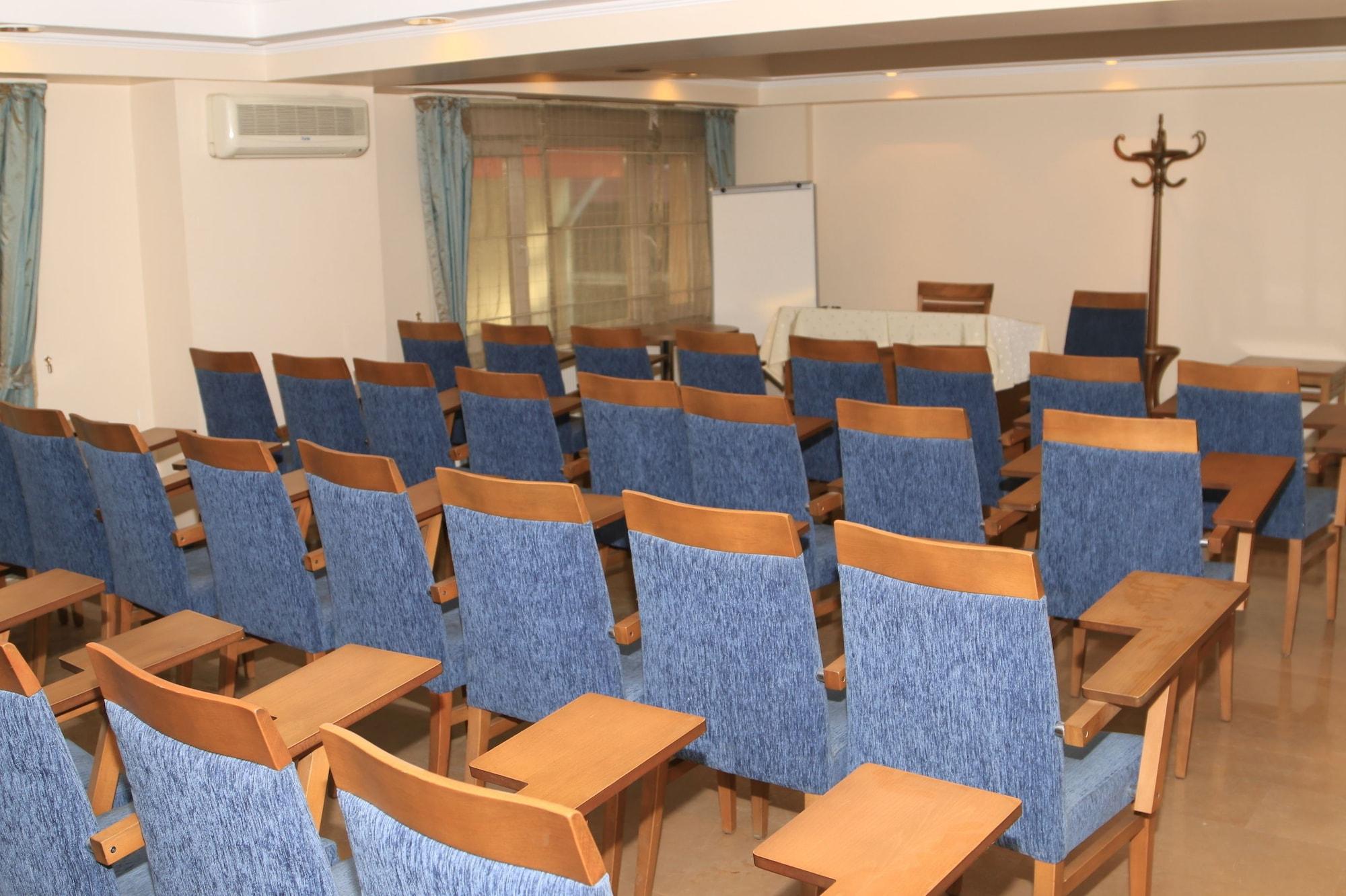 Sala de Reuniones Evkuran Otel