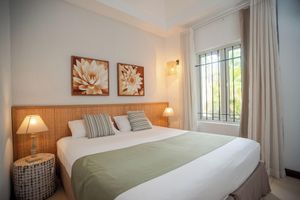 Alquiler Vacacional - Superb Villa of 205 m2 with swimming pool, beach at 200m,  maid and cooking.
