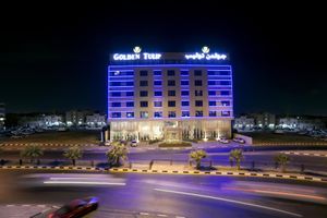 Alojamiento - Golden Tulip Dammam Corniche Hotel