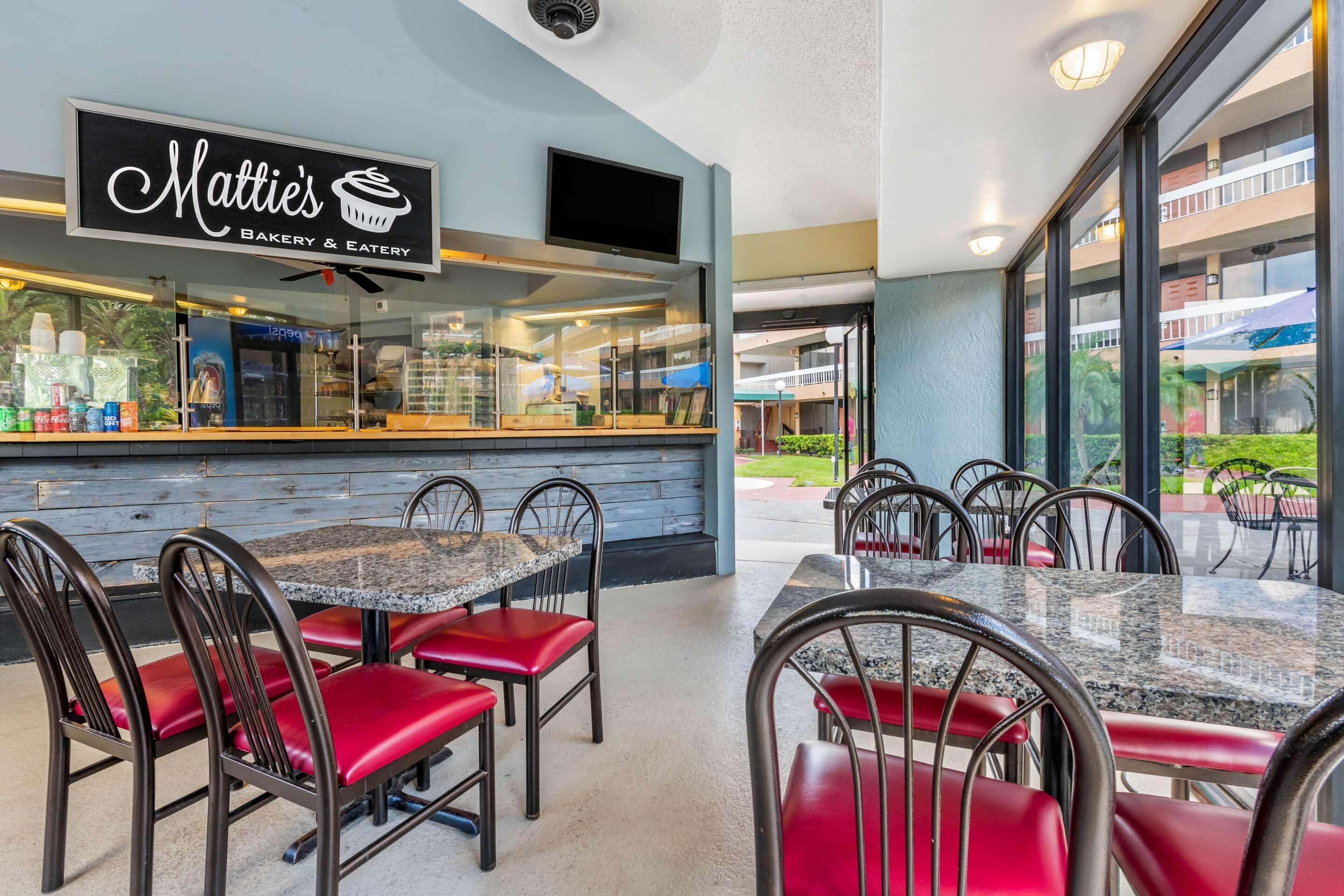 Restaurant Clarion Inn Orlando International Drive - ICON Park