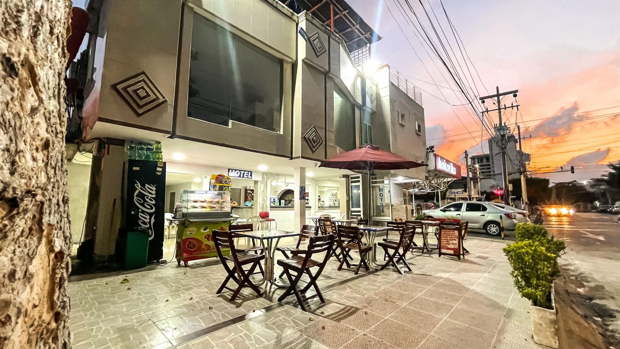 Varios Hotel & Restaurante Oasis