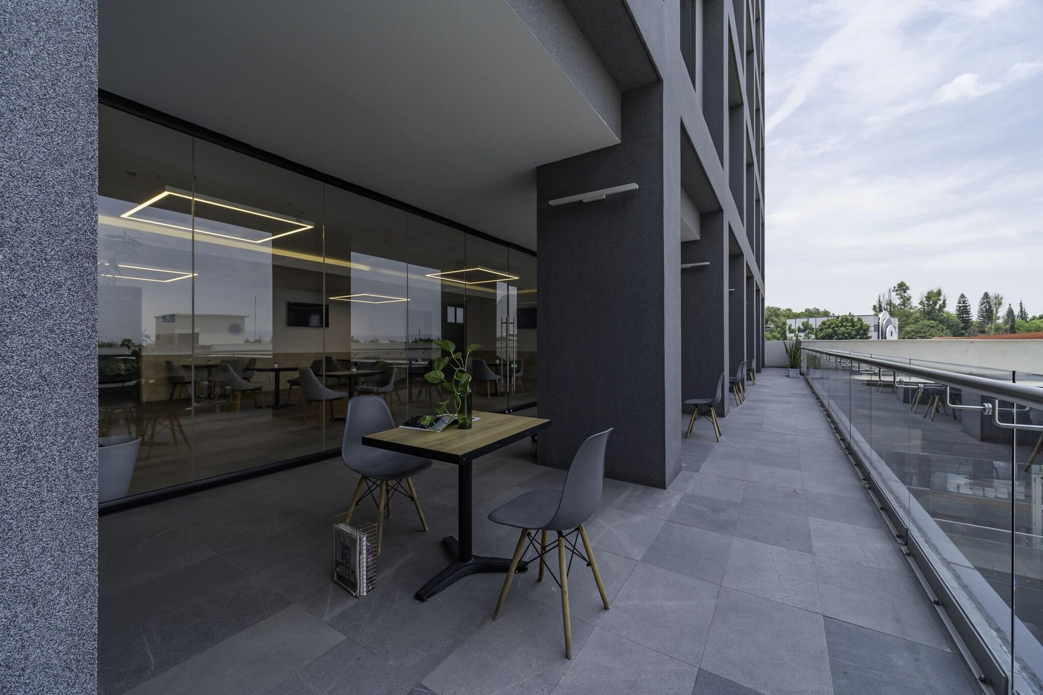 Varios StadÃ­a Suites QuerÃtaro