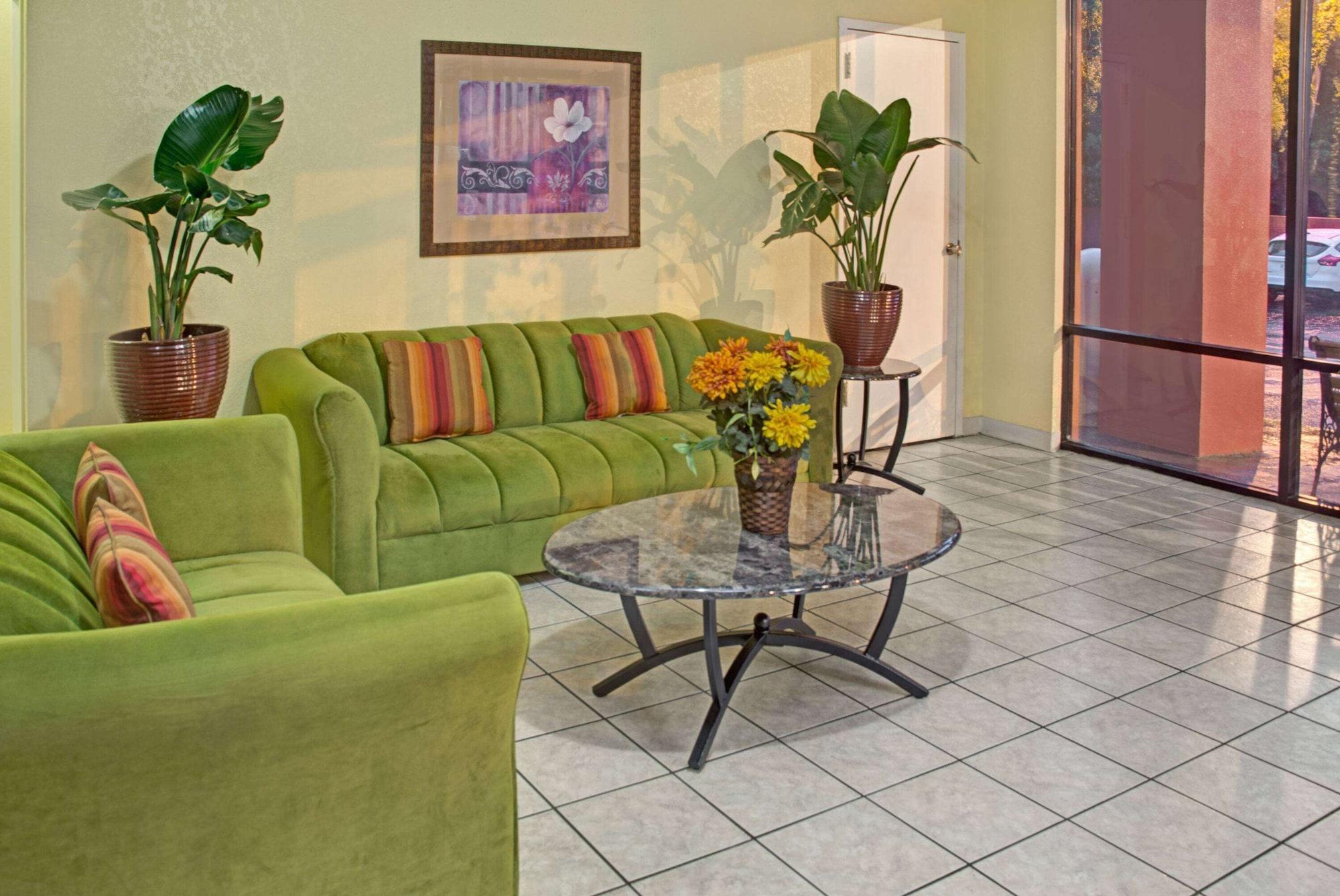 Vista Lobby Days Inn by Wyndham Cocoa Cruiseport West At I-95/524