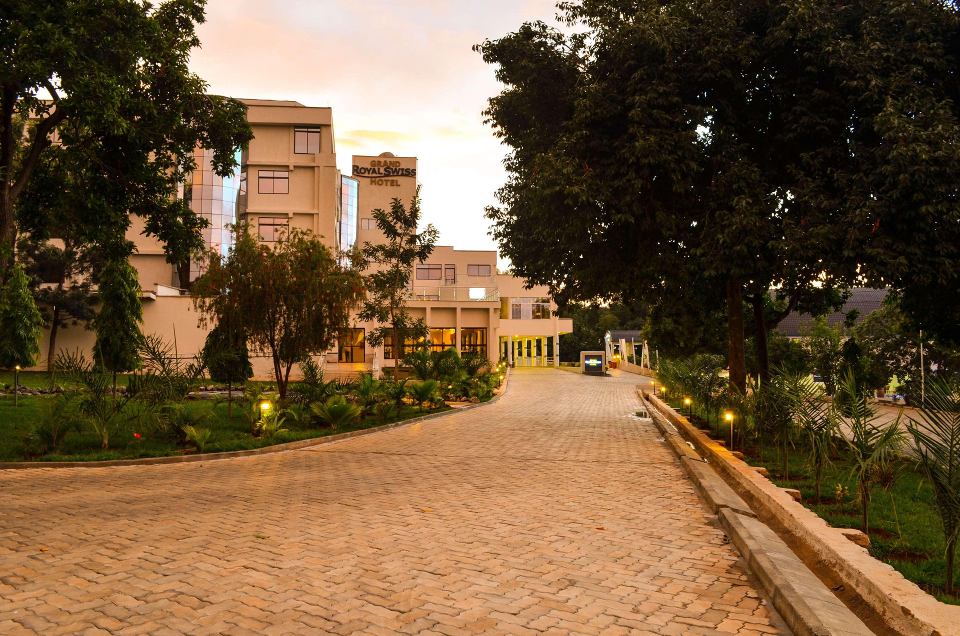 Vista Exterior Grand Royal Swiss Hotel