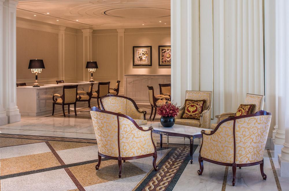 Vista do lobby Palazzo Versace Dubai