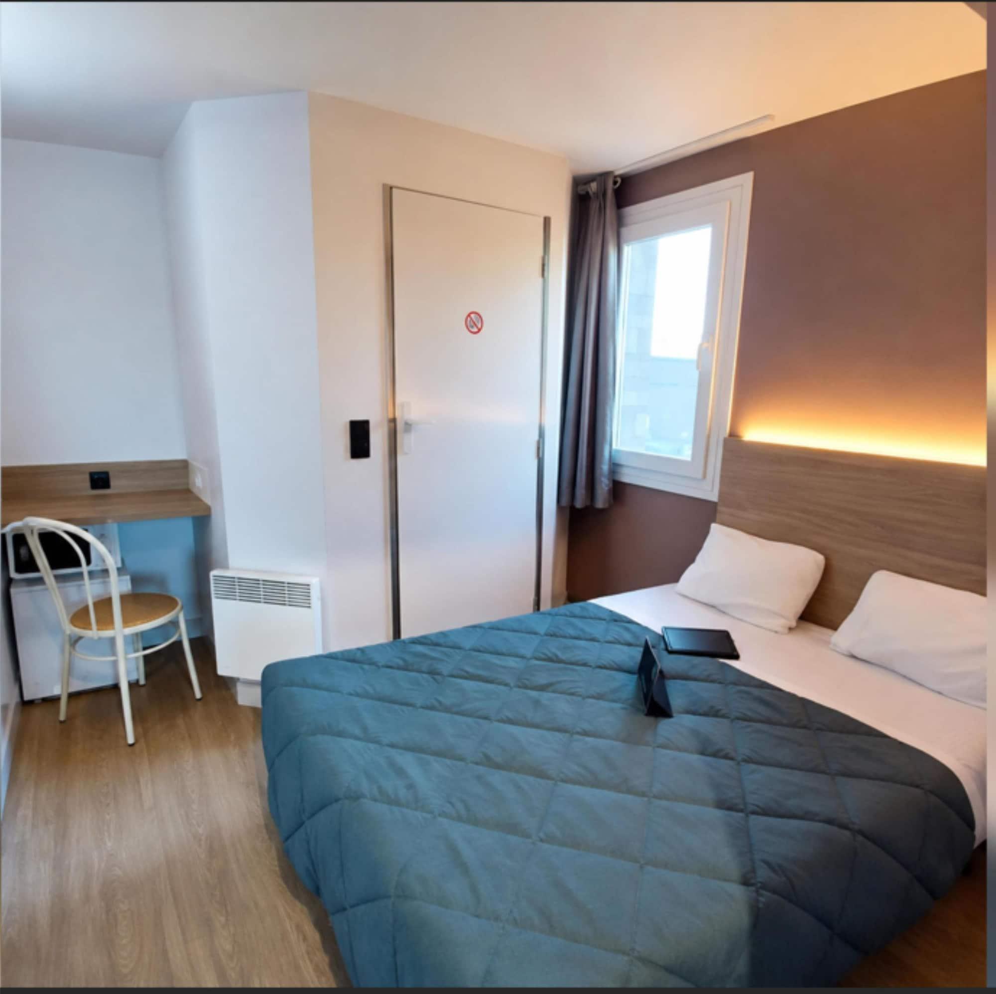 Varios Premiere Classe Compiègne - Jaux