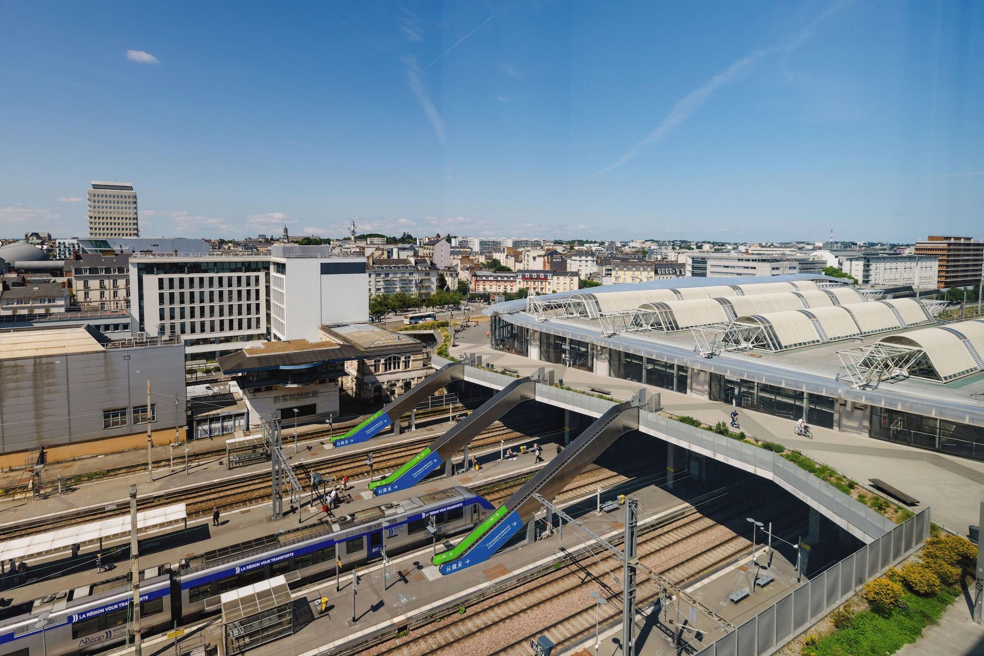 Vista Exterior ibis Rennes Centre Gare Sud