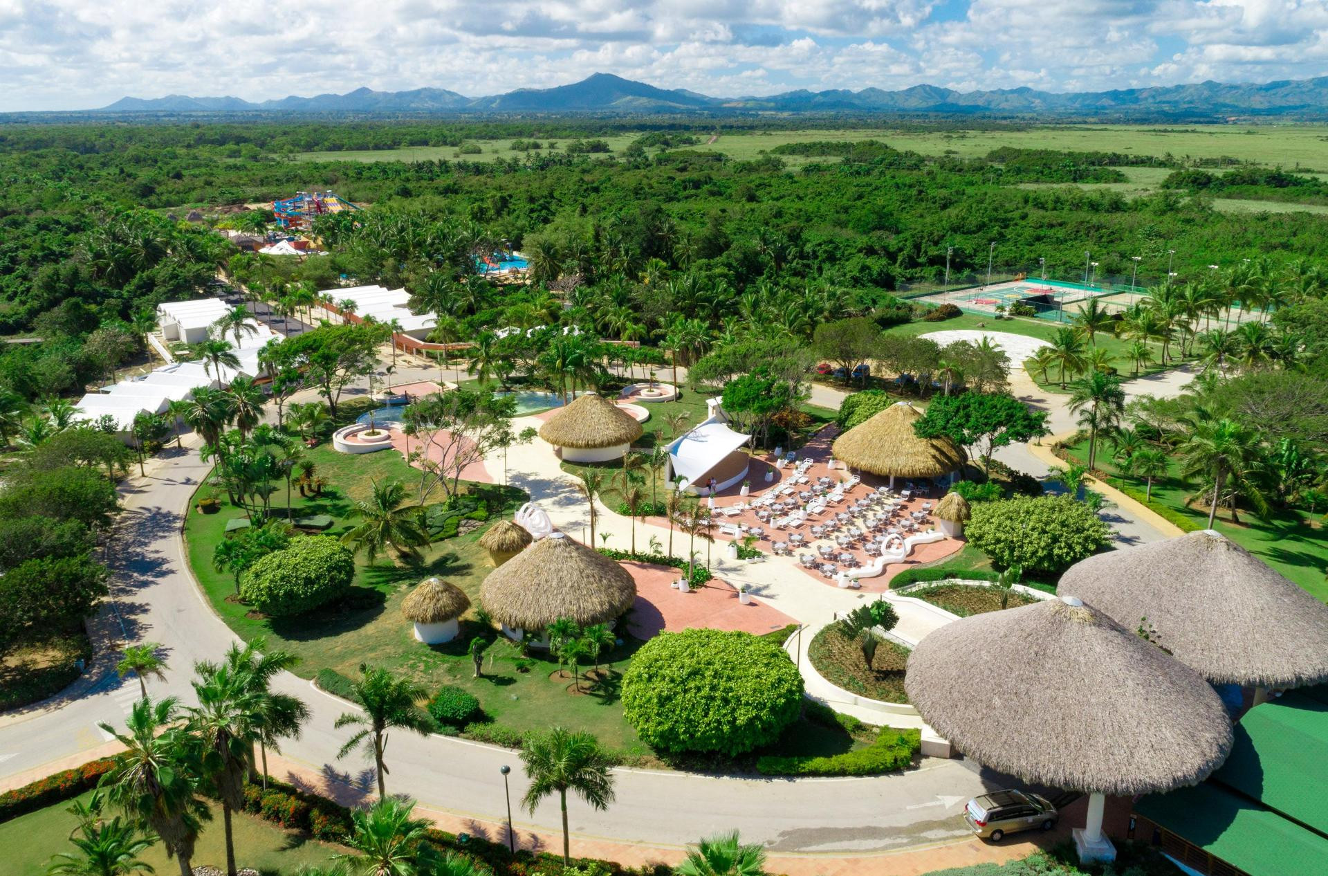 Vista Exterior Grand Sirenis Punta Cana Resort All Inclusive