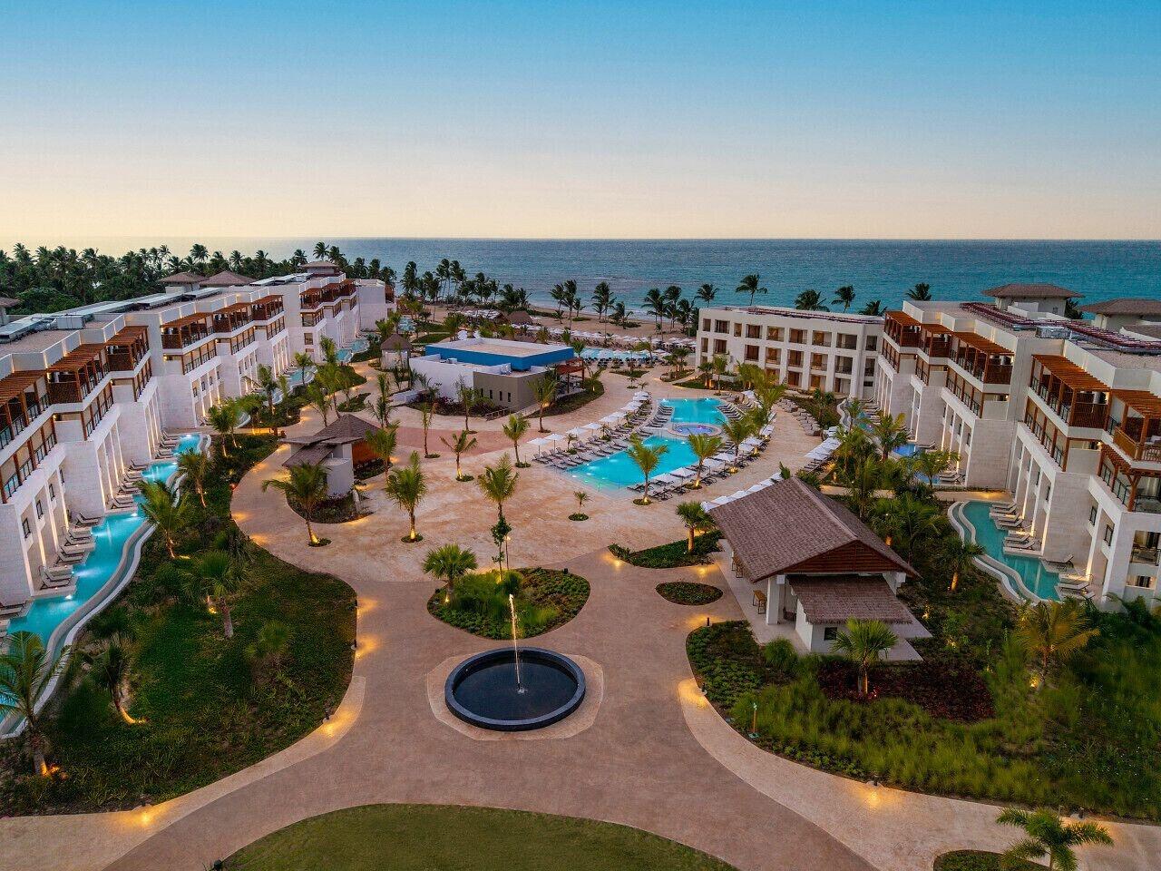Vista Exterior Secrets Playa Esmeralda Resort & Spa - Adults Only - All Inclusive