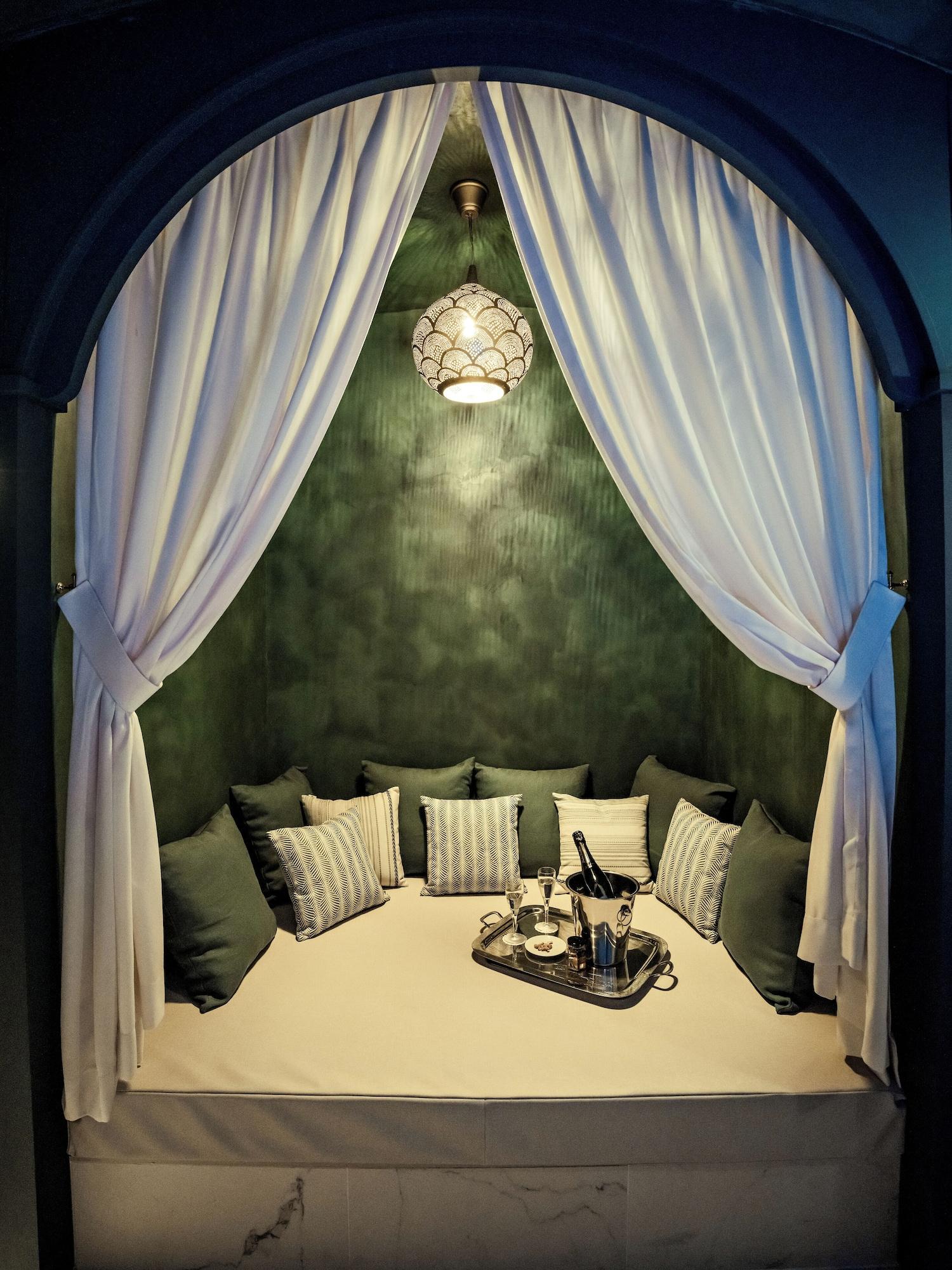Spa Hotel Duquesne Eiffel