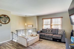 Alquiler Vacacional - Commute to Alexandria & DC: Home w/ Shared Yard